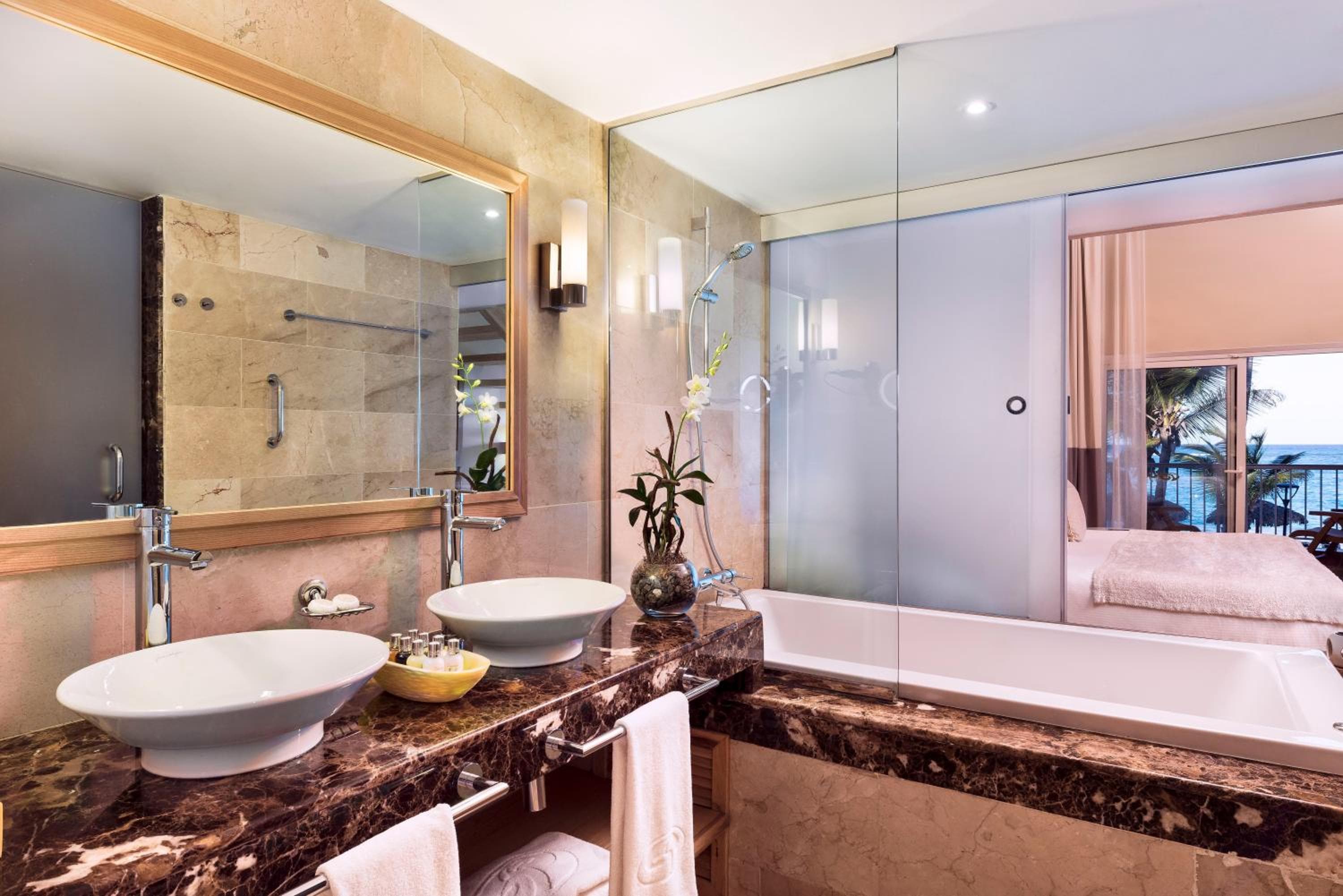 Grand Palladium Palace Resort Spa & Casino - All Inclusive — 10