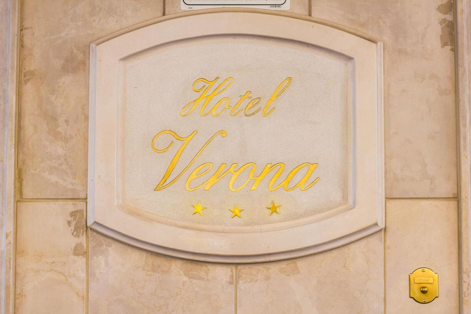 Hotel Verona Roma — 21