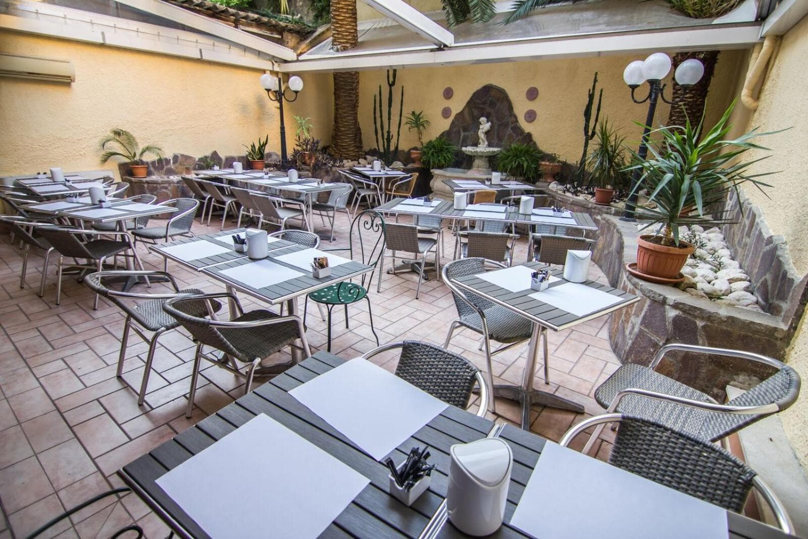 Hotel Verona Roma — 23