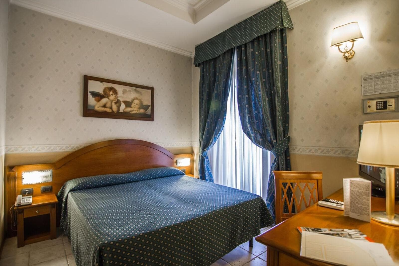 Hotel Verona Roma — 27