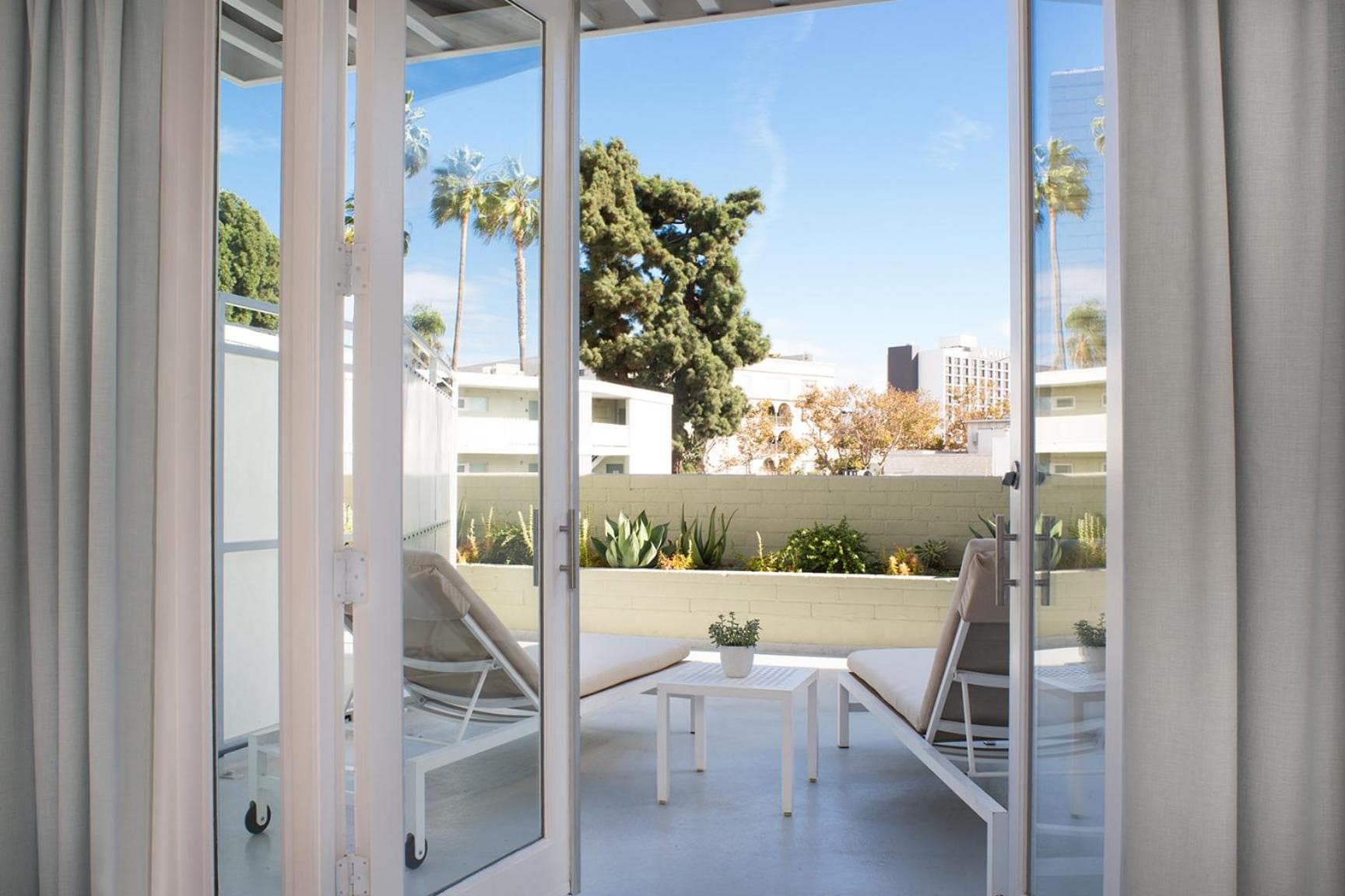 Avalon Hotel Beverly Hills, a Member of Design Hotels — 25