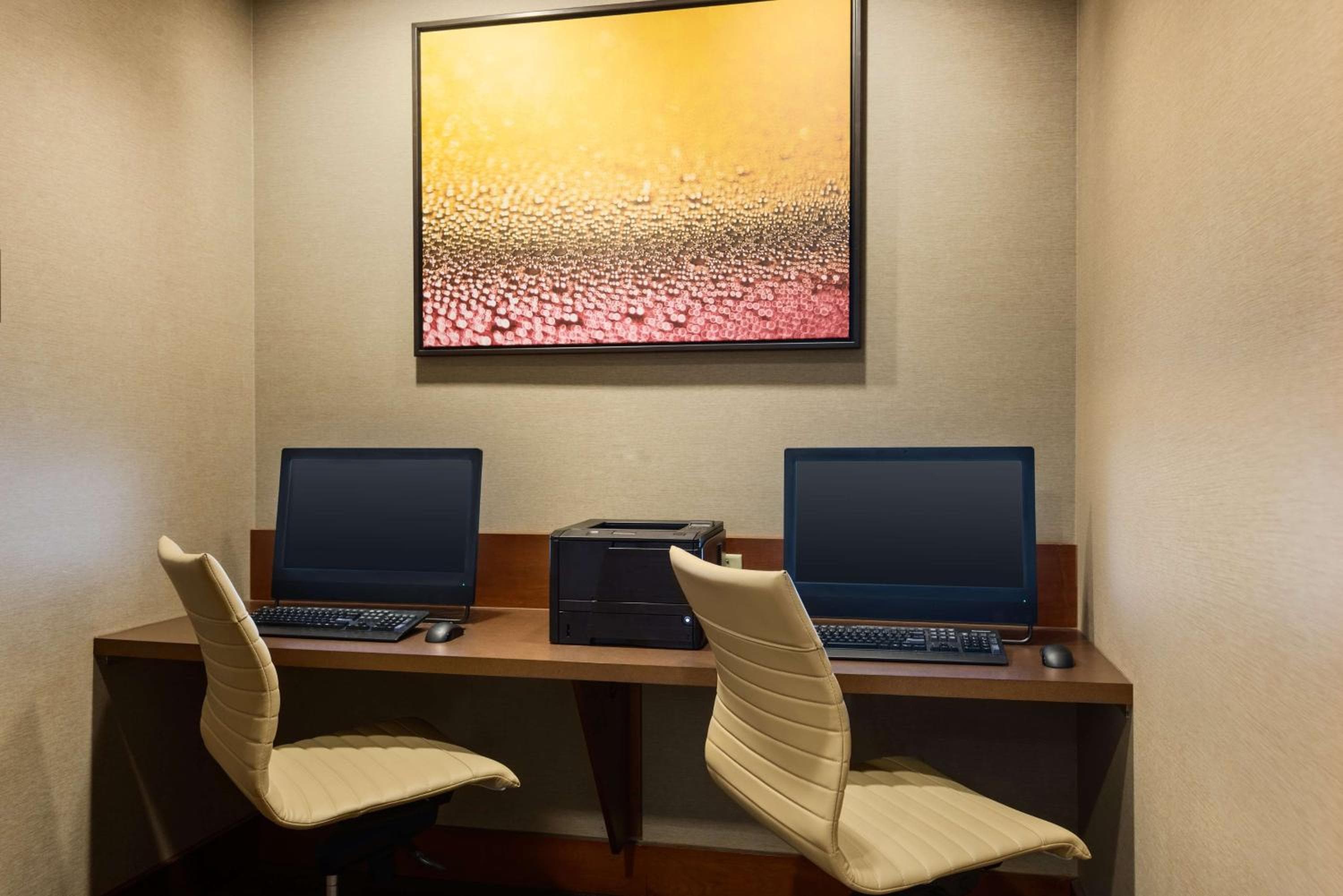 Hyatt Place Orlando Airport — 10