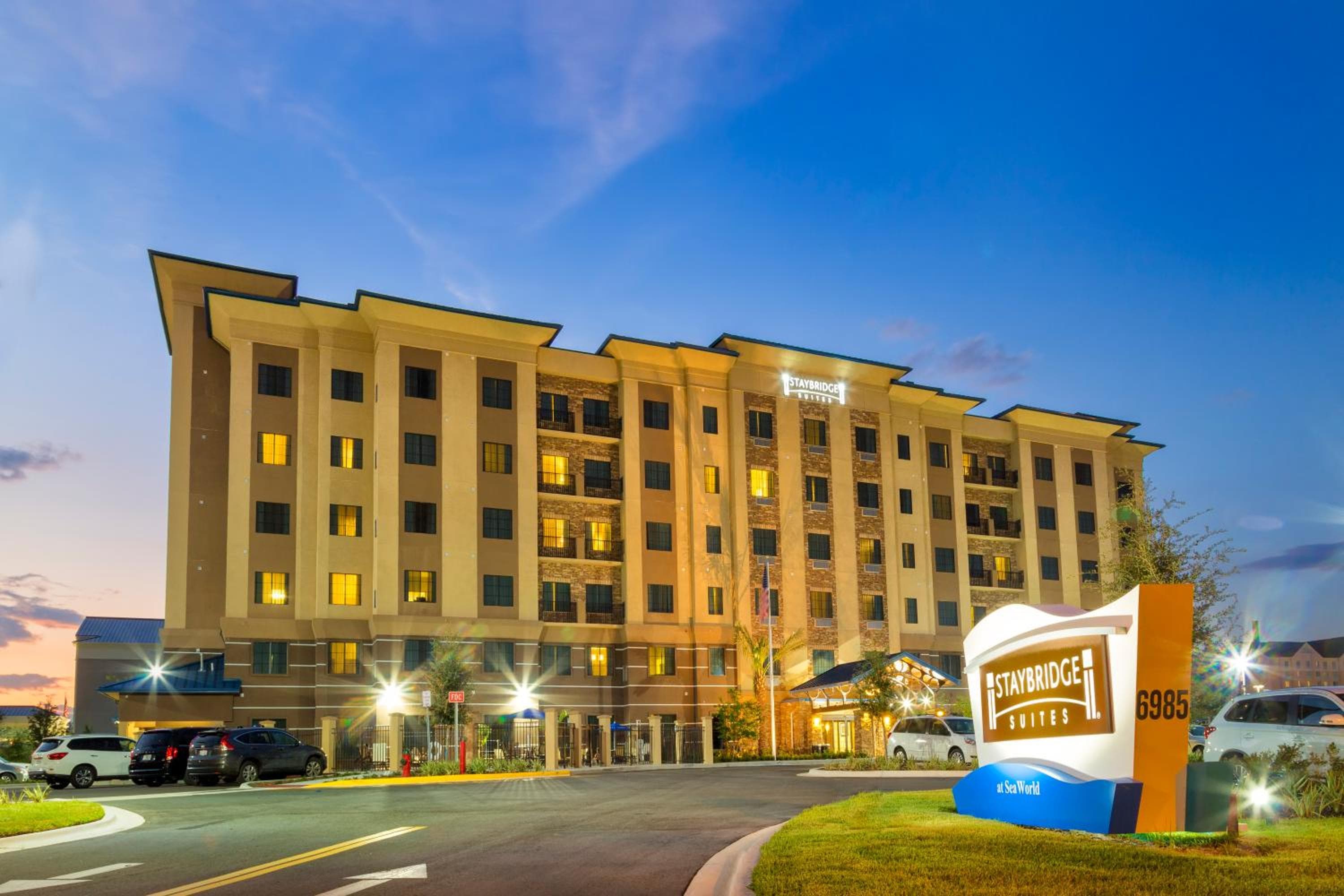 Staybridge Suites Orlando en SeaWorld, an IHG Hotel — 2