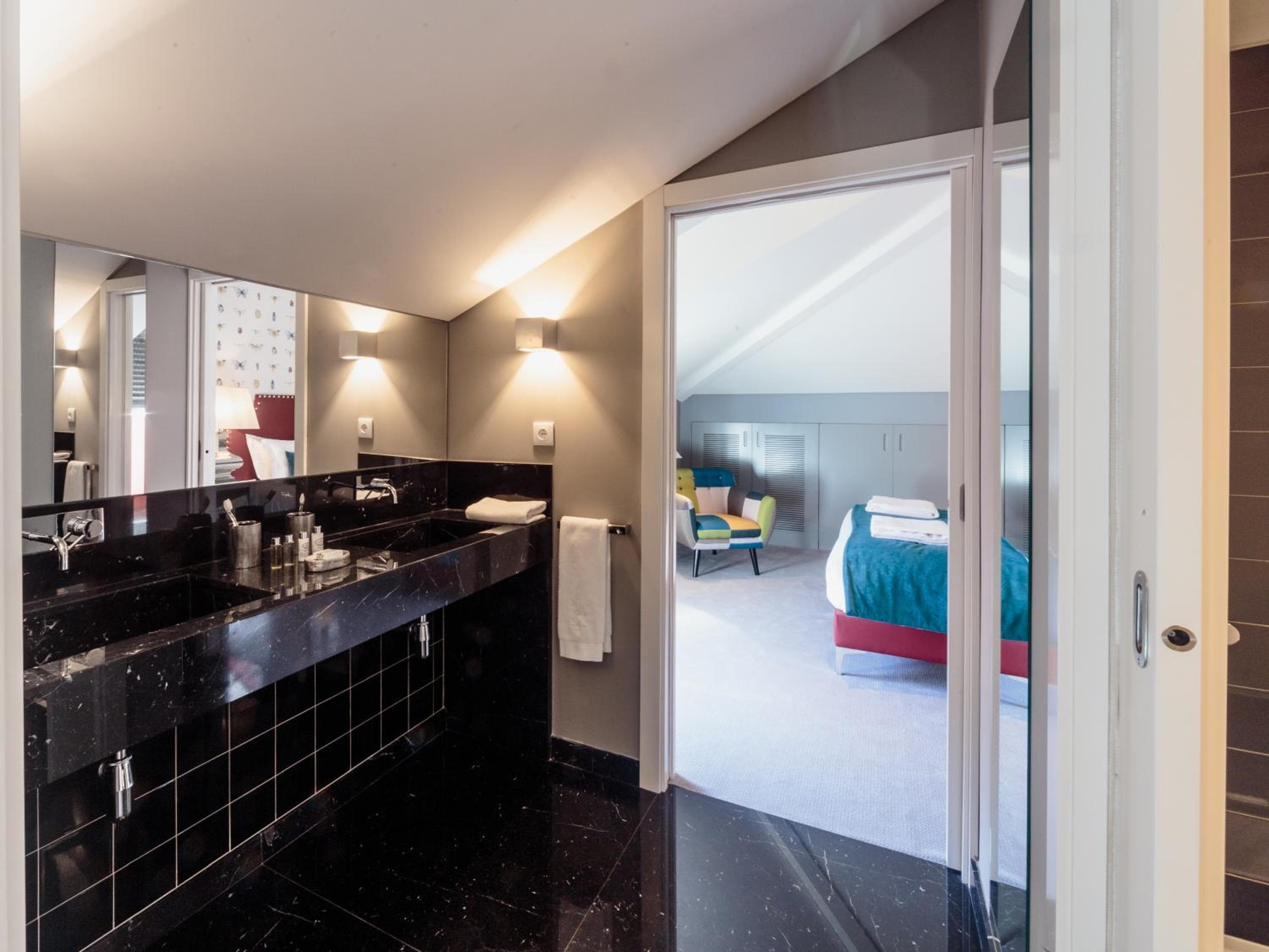 Dear Lisbon - Gallery House — 30
