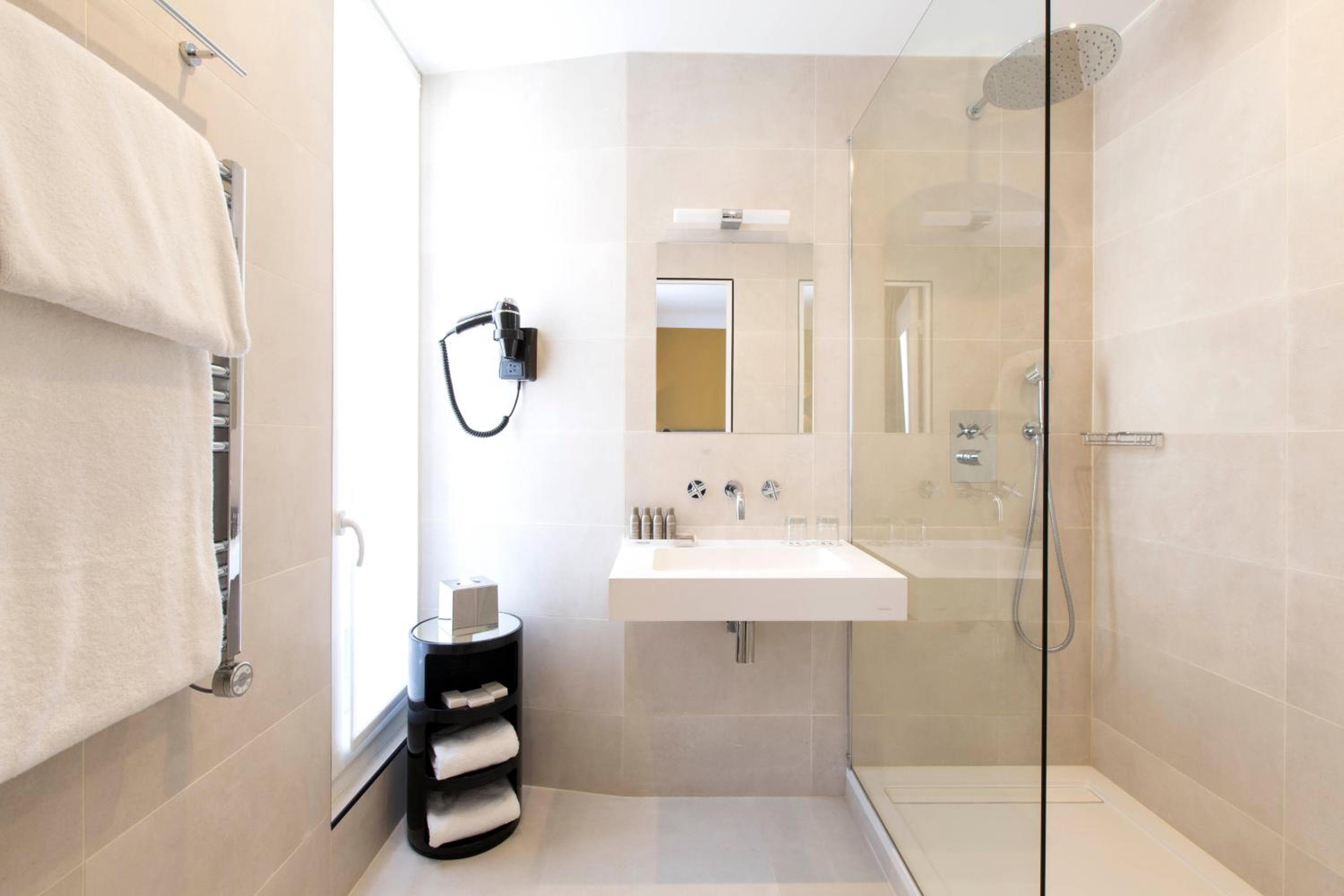 Hôtel Mathis Elysées — 23