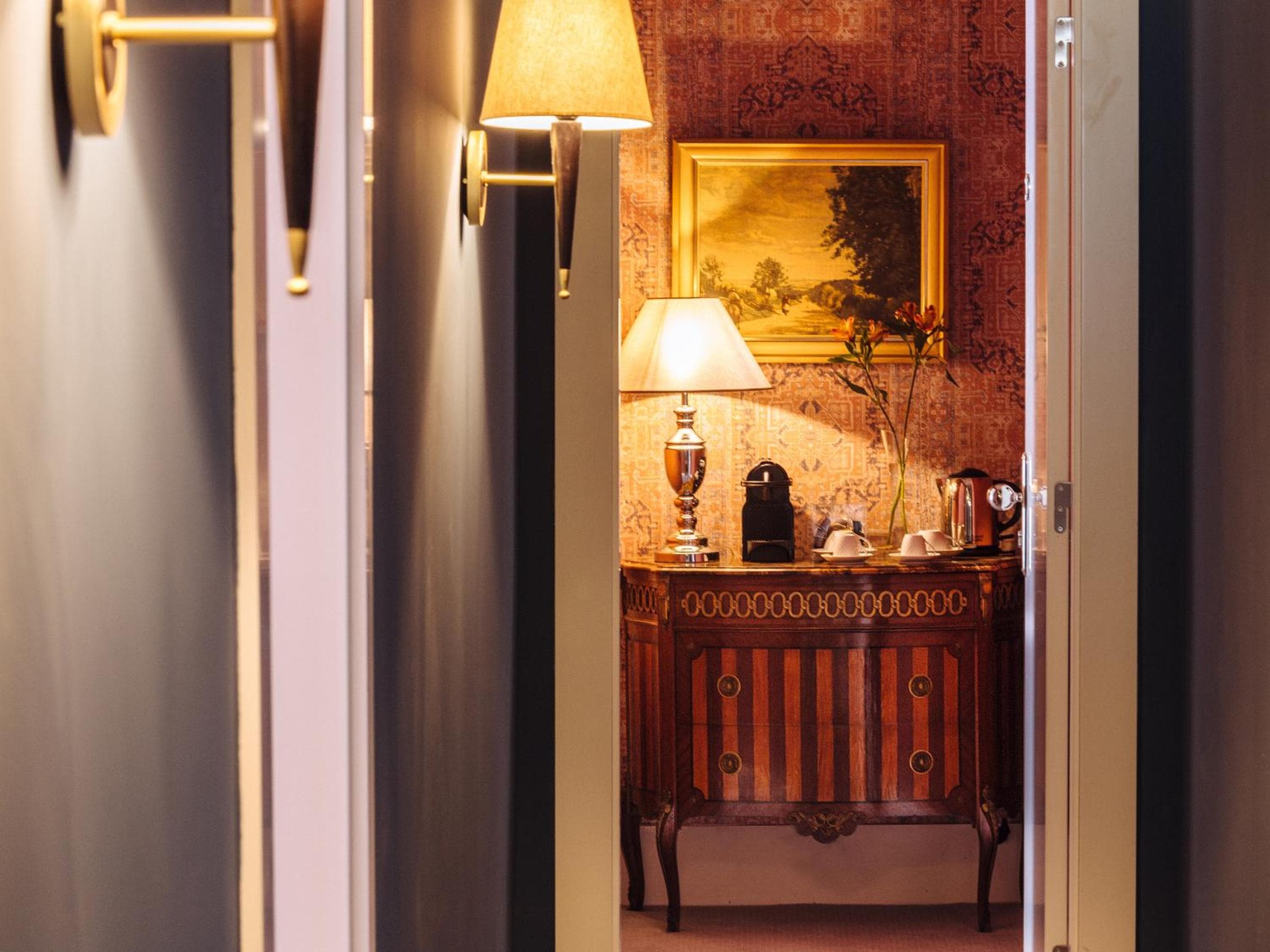 Dear Lisbon - Gallery House — 30