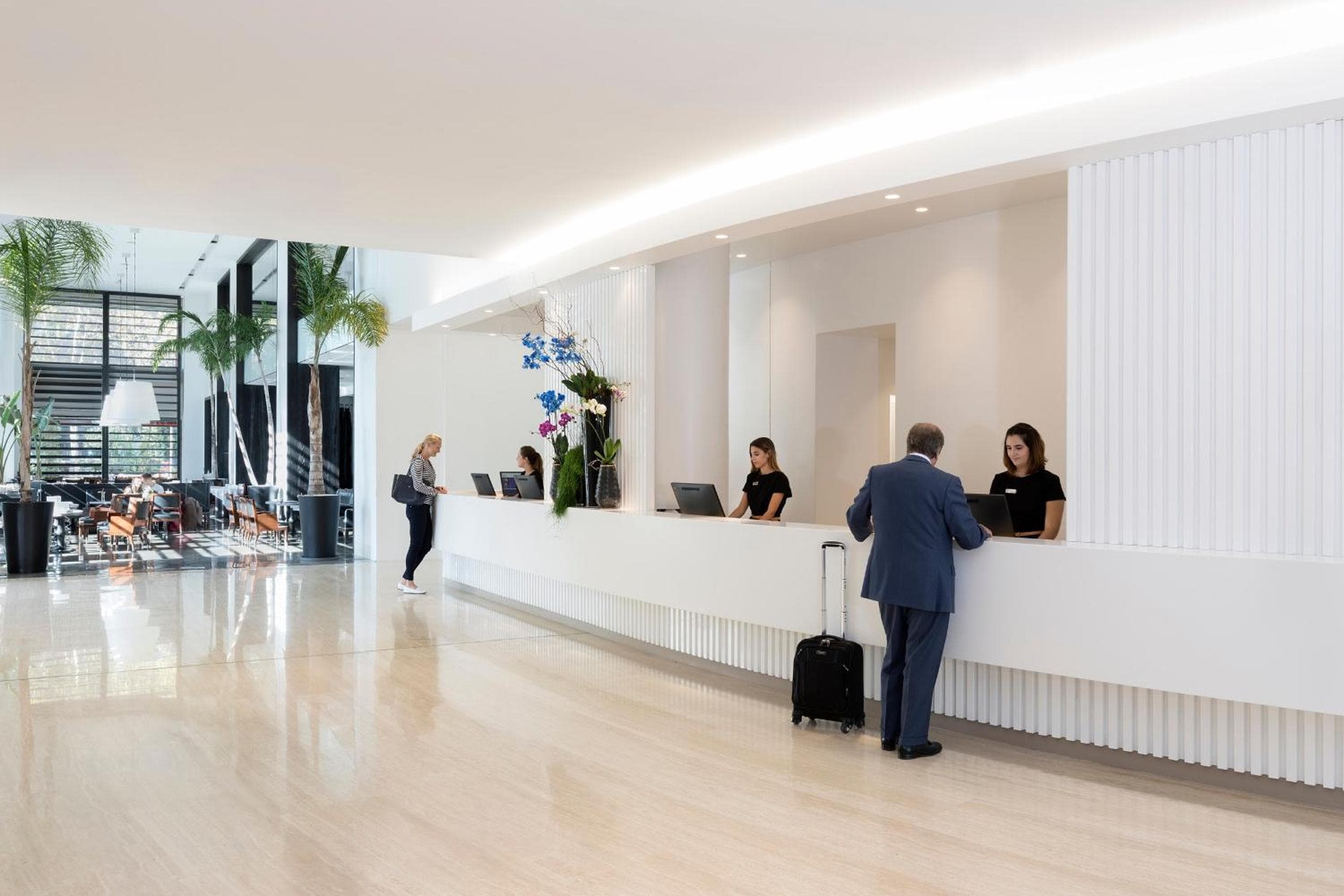 Hotel Puerta America — 8