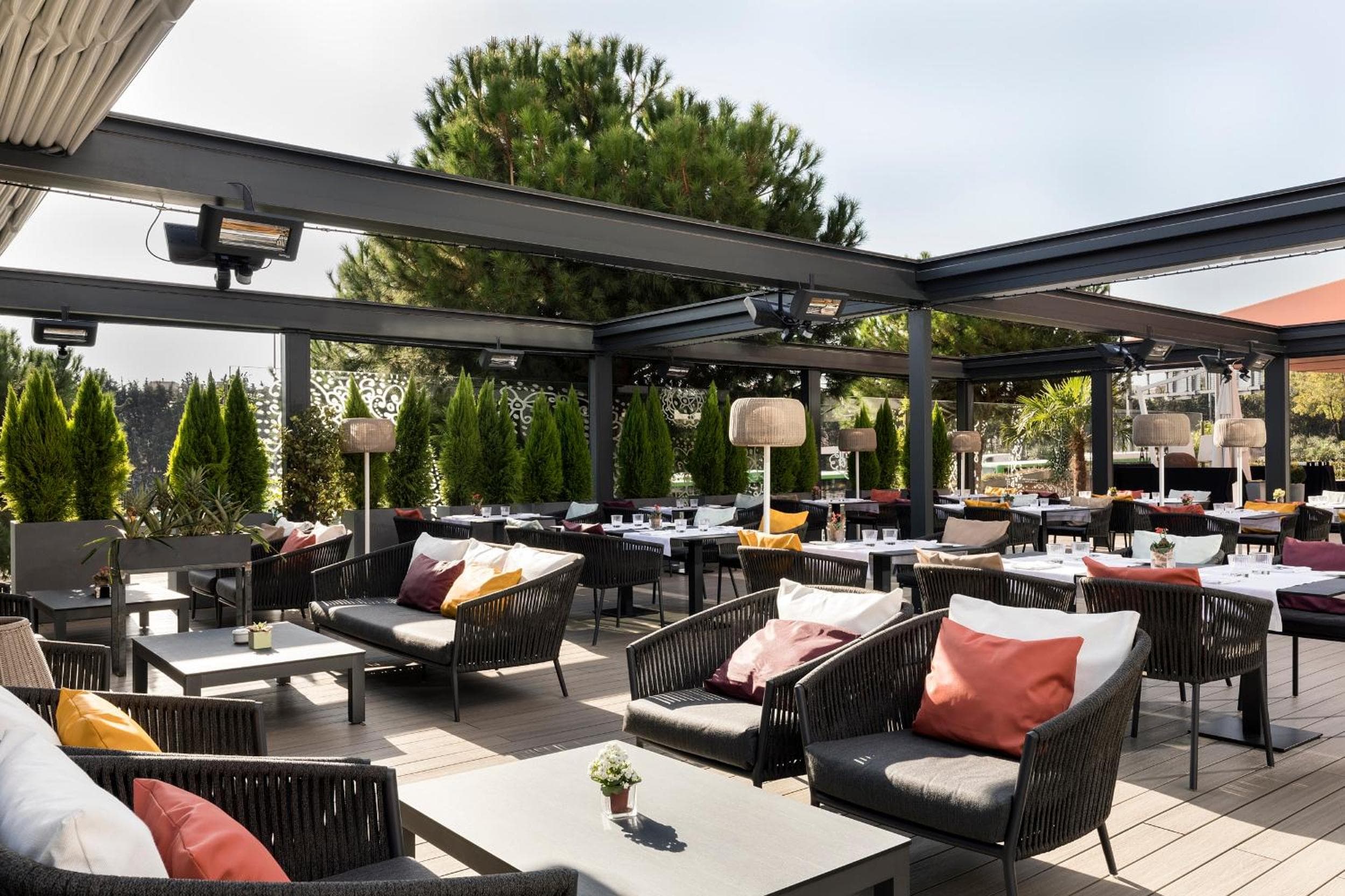 Hotel Puerta America — 23