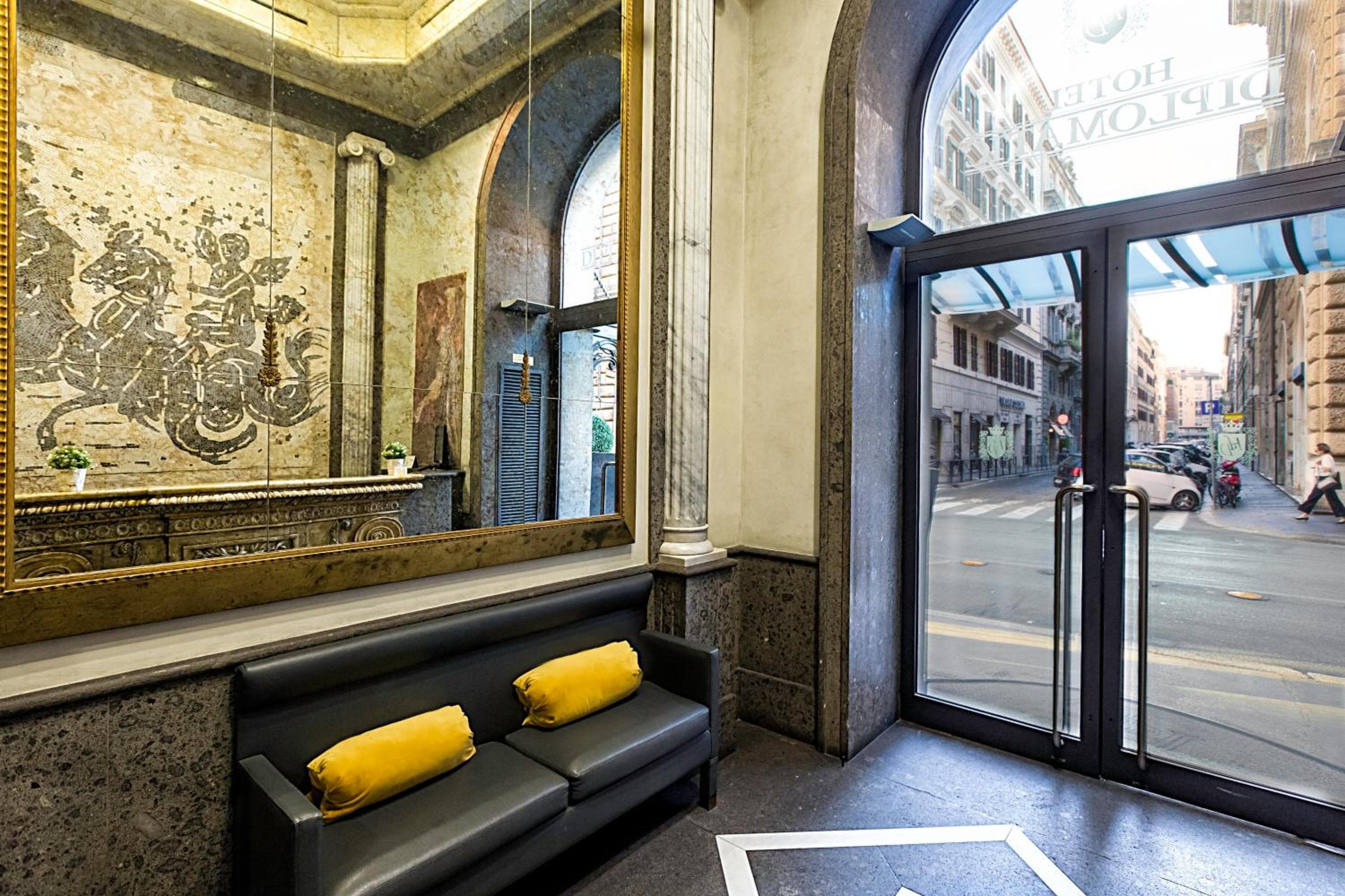 Hotel Diplomático — 2