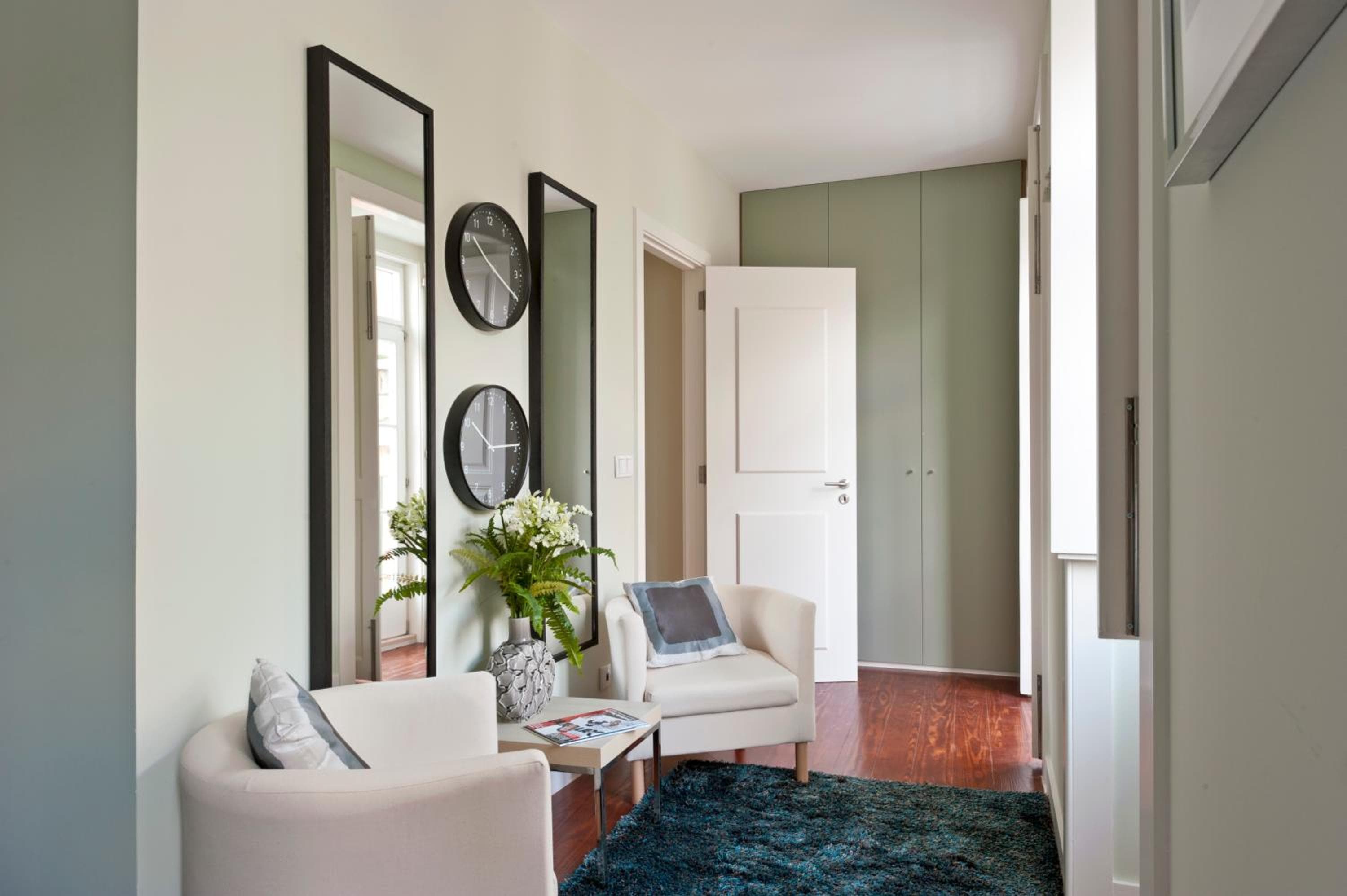 Lisbon Colours Bairro Alto Apartments — 4