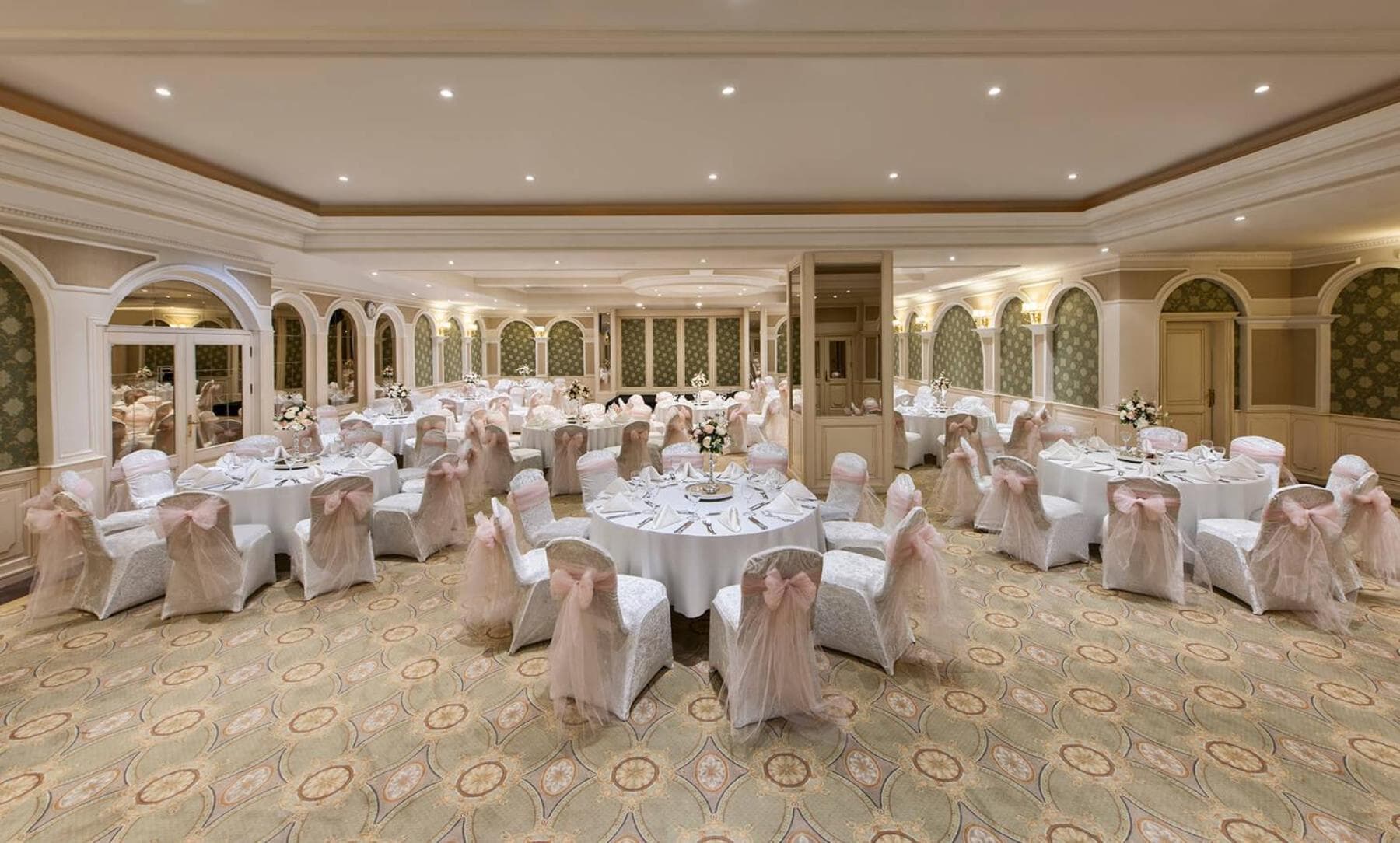 Elite World Comodo Istanbul Taksim — 11