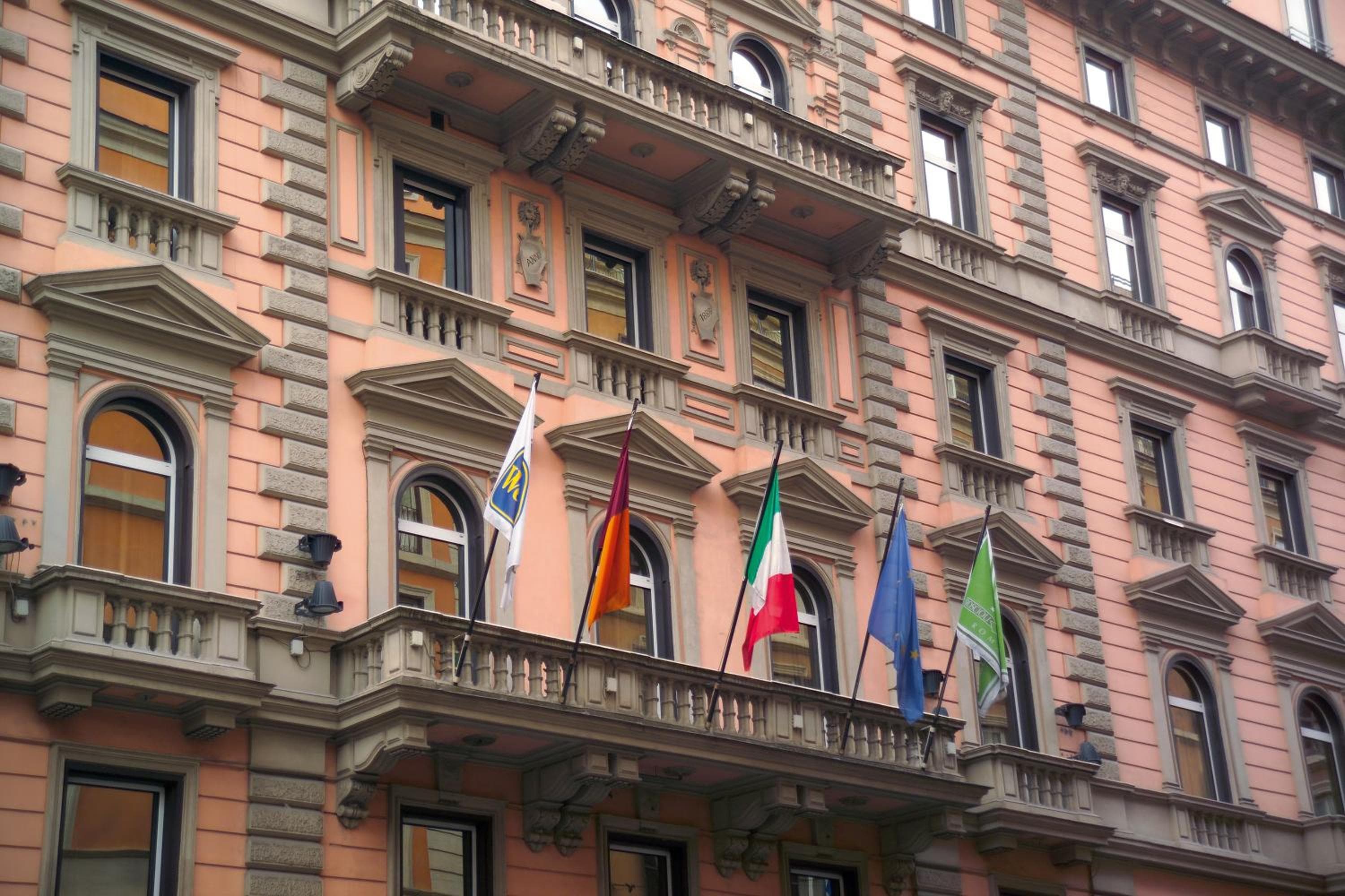 Best Western Plus Hotel Universo — 1