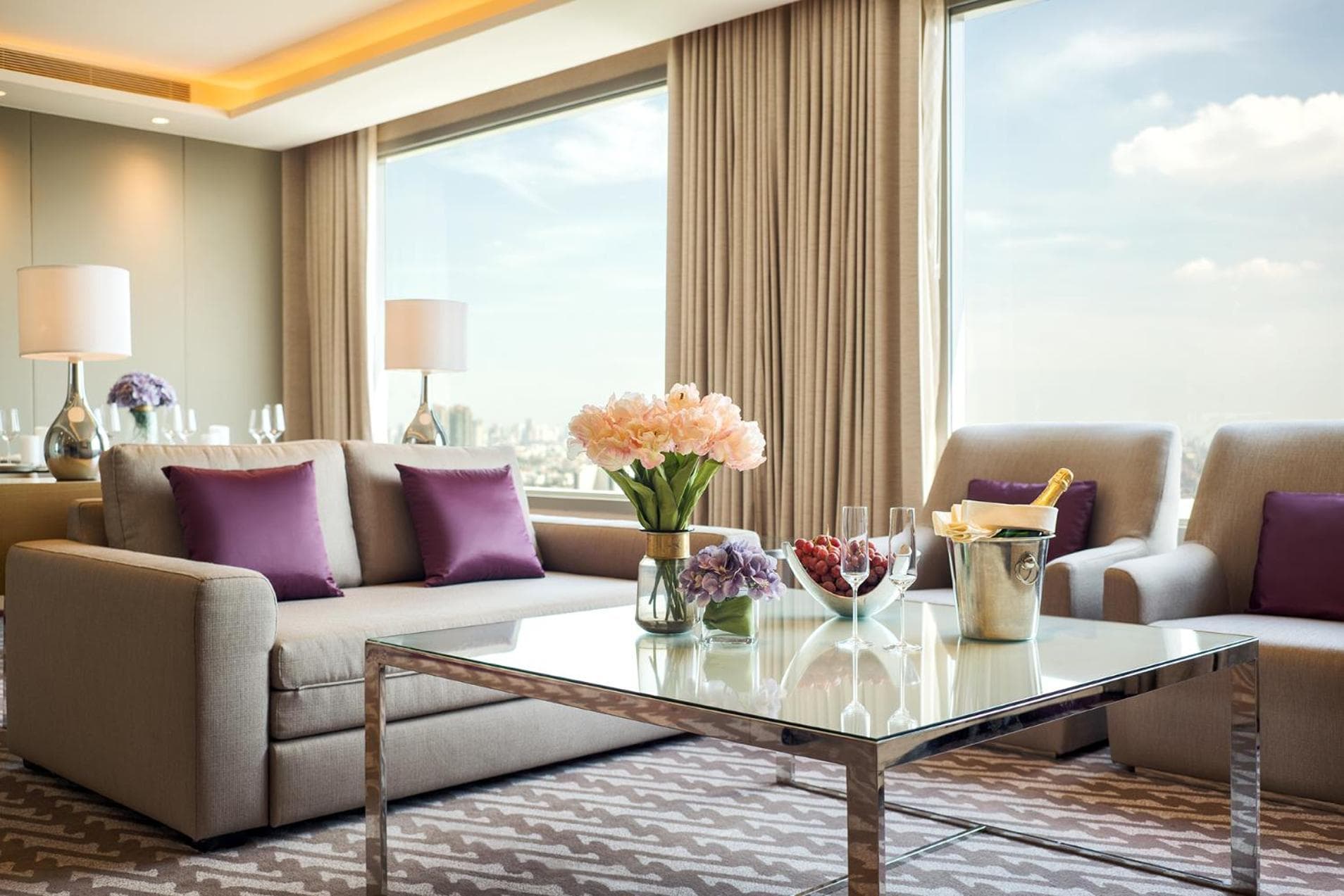 Avani Plus Riverside Bangkok Hotel — 18