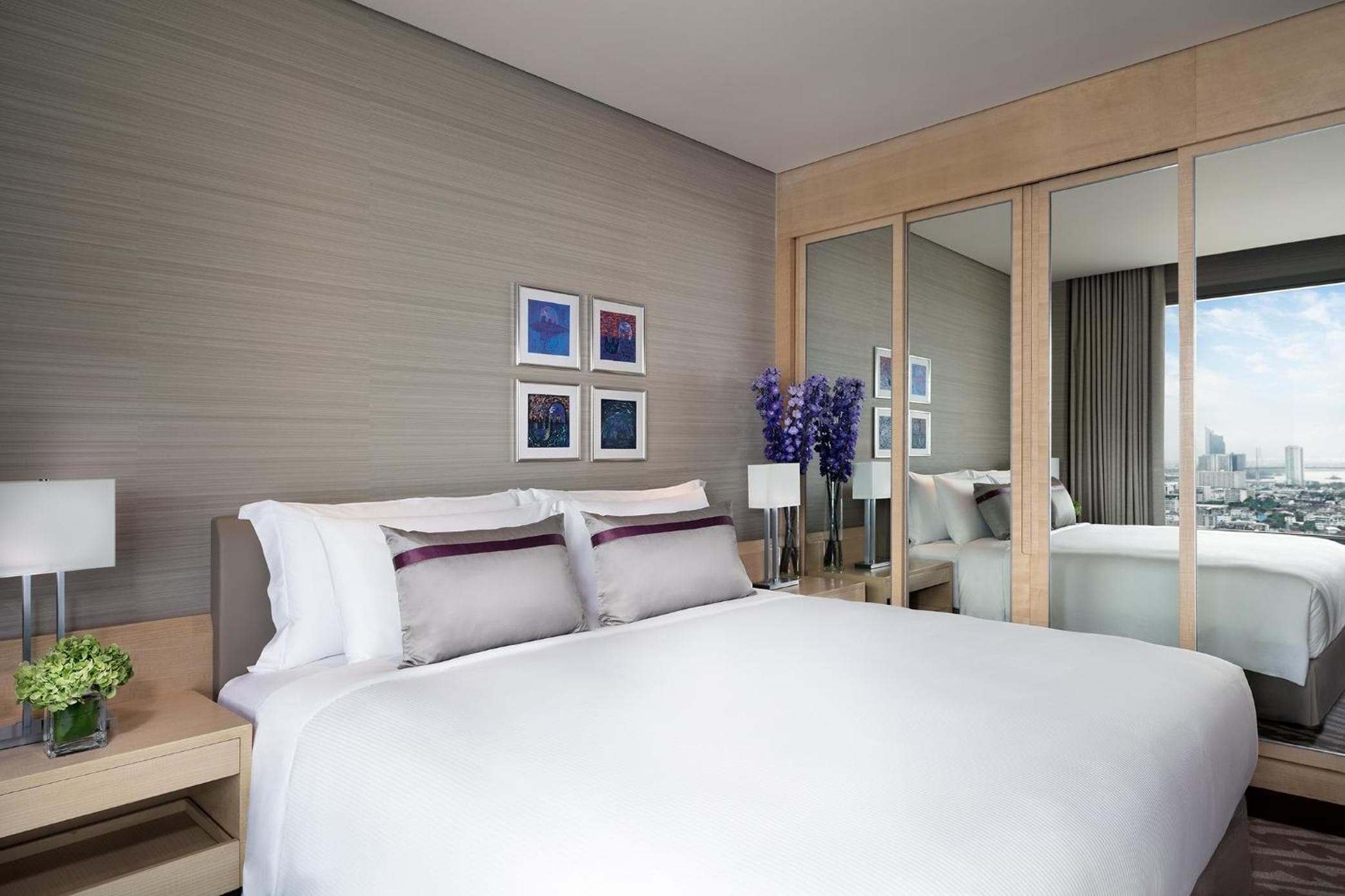 Avani Plus Riverside Bangkok Hotel — 12