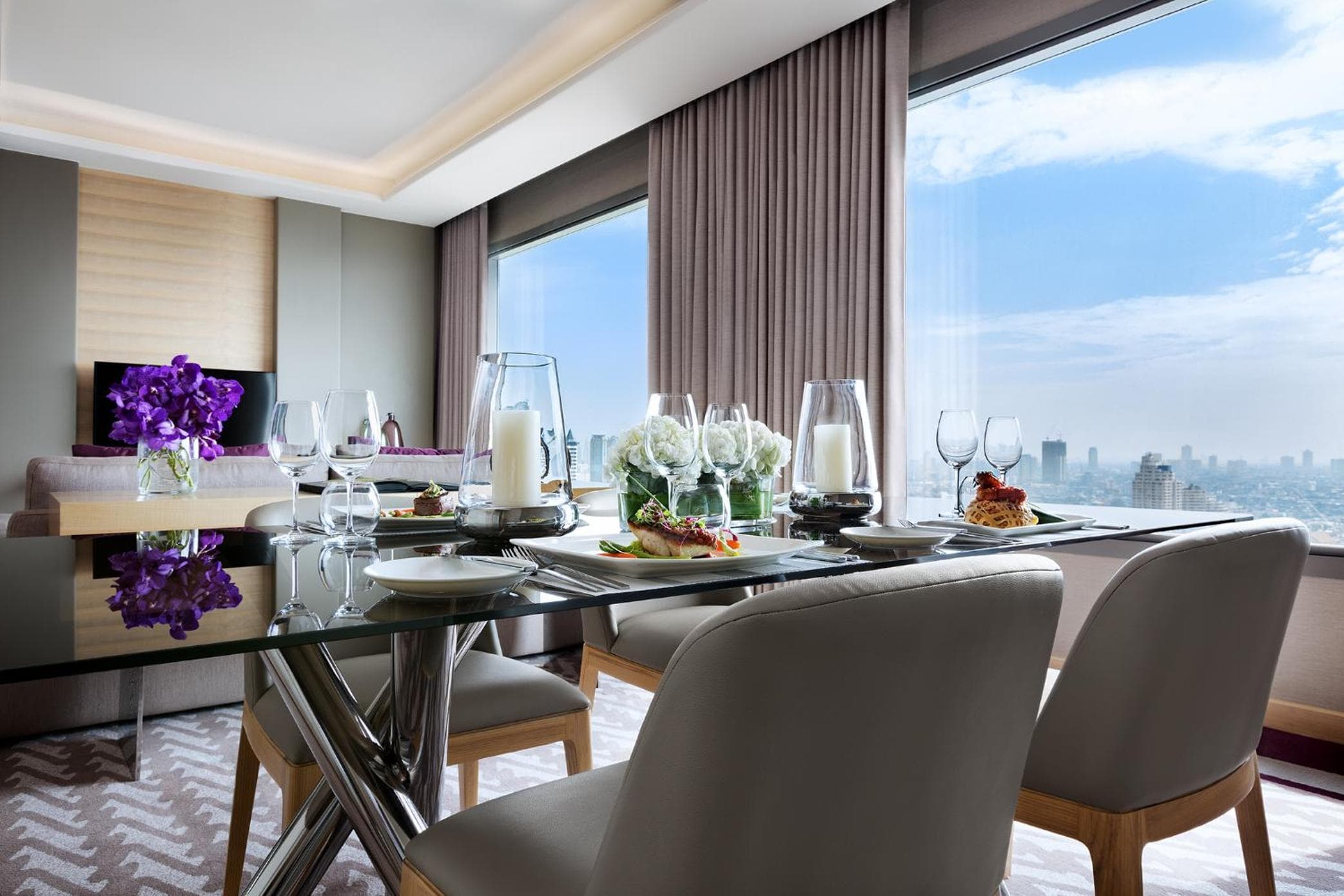 Avani Plus Riverside Bangkok Hotel — 24