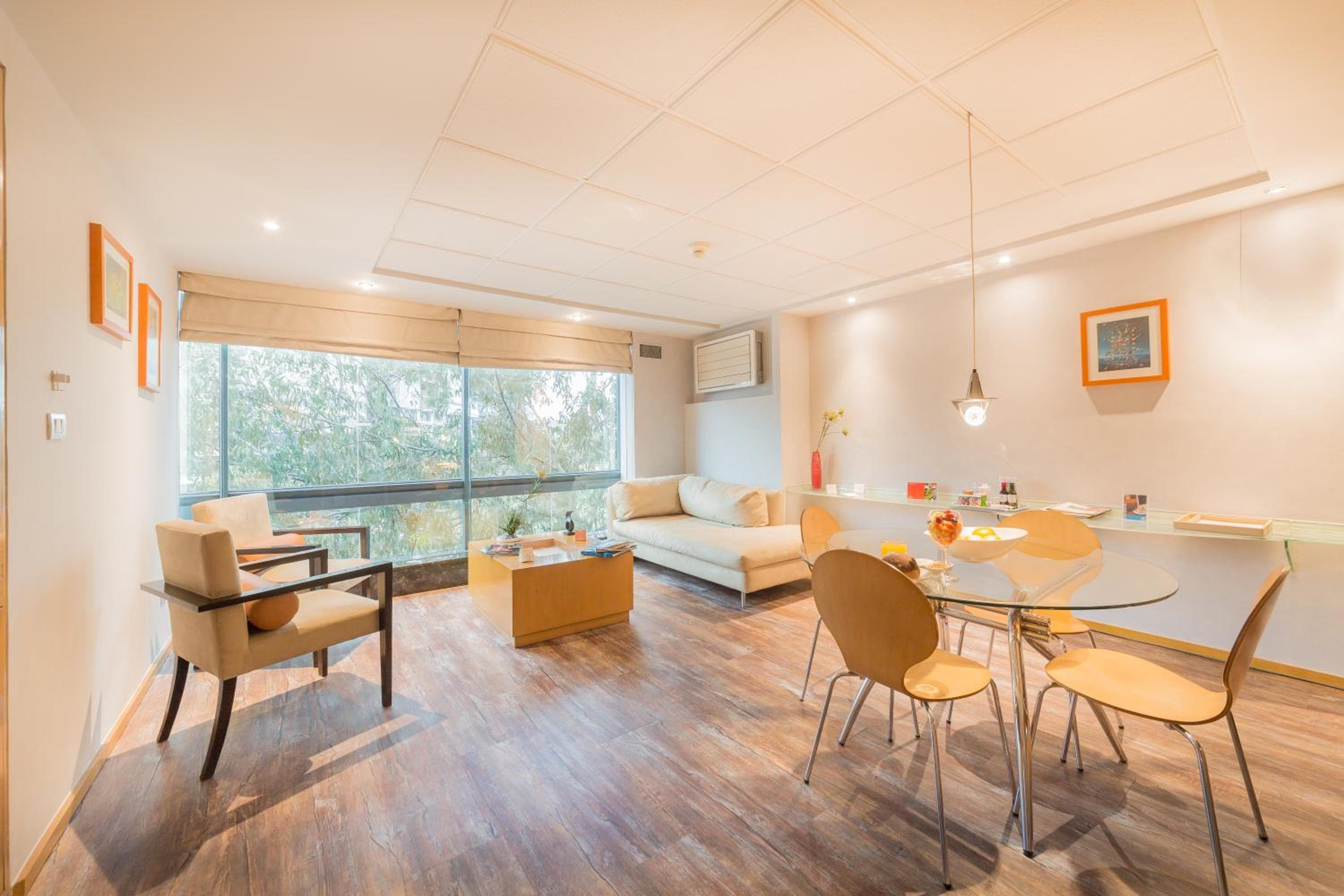 Suites Contempo — 24