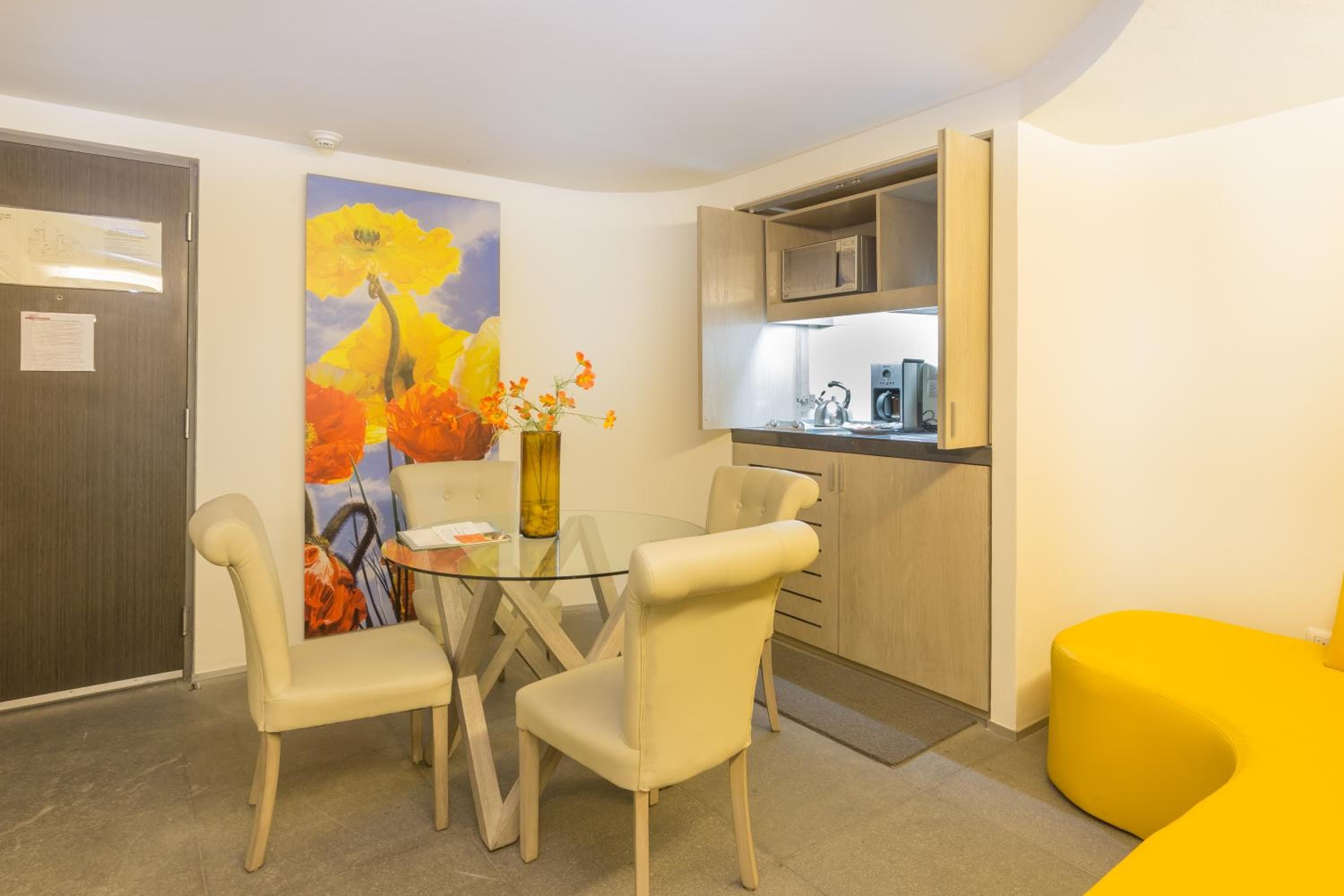 Suites Contempo — 30