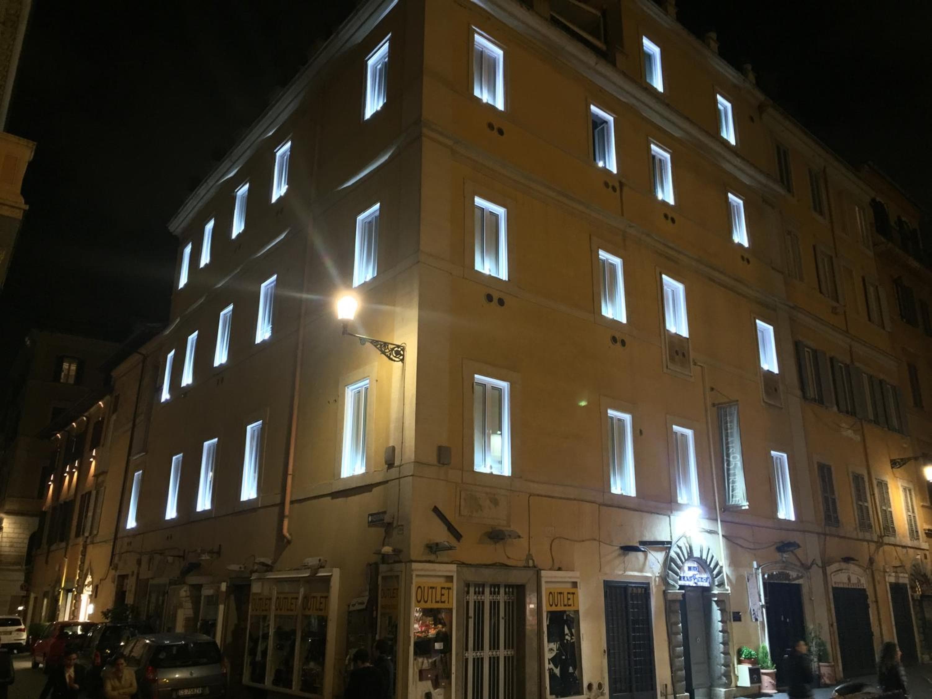 Relais Trevi 95 Boutique Hotel — 13