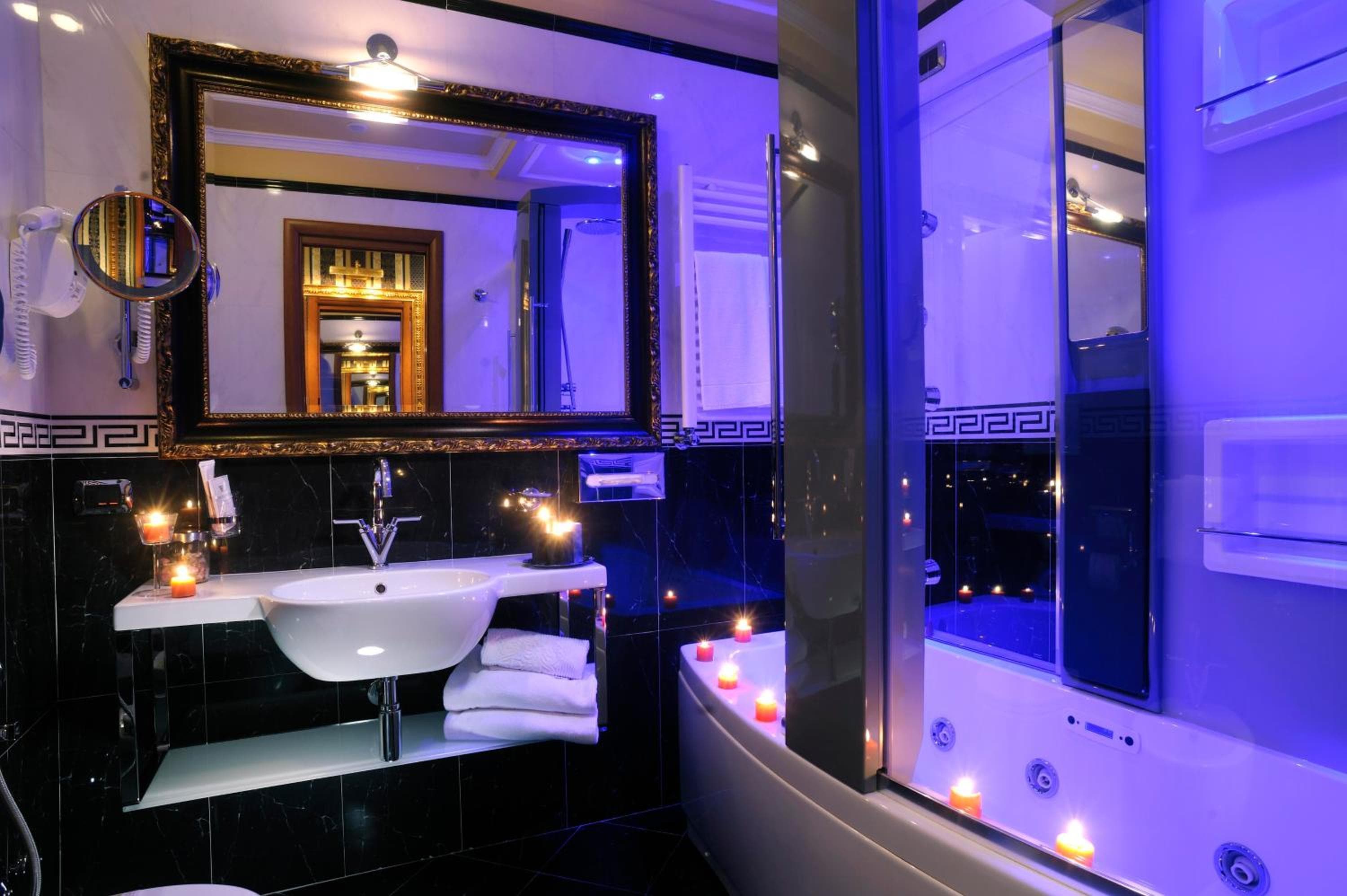 Hotel Manfredi Suite In Rome — 24
