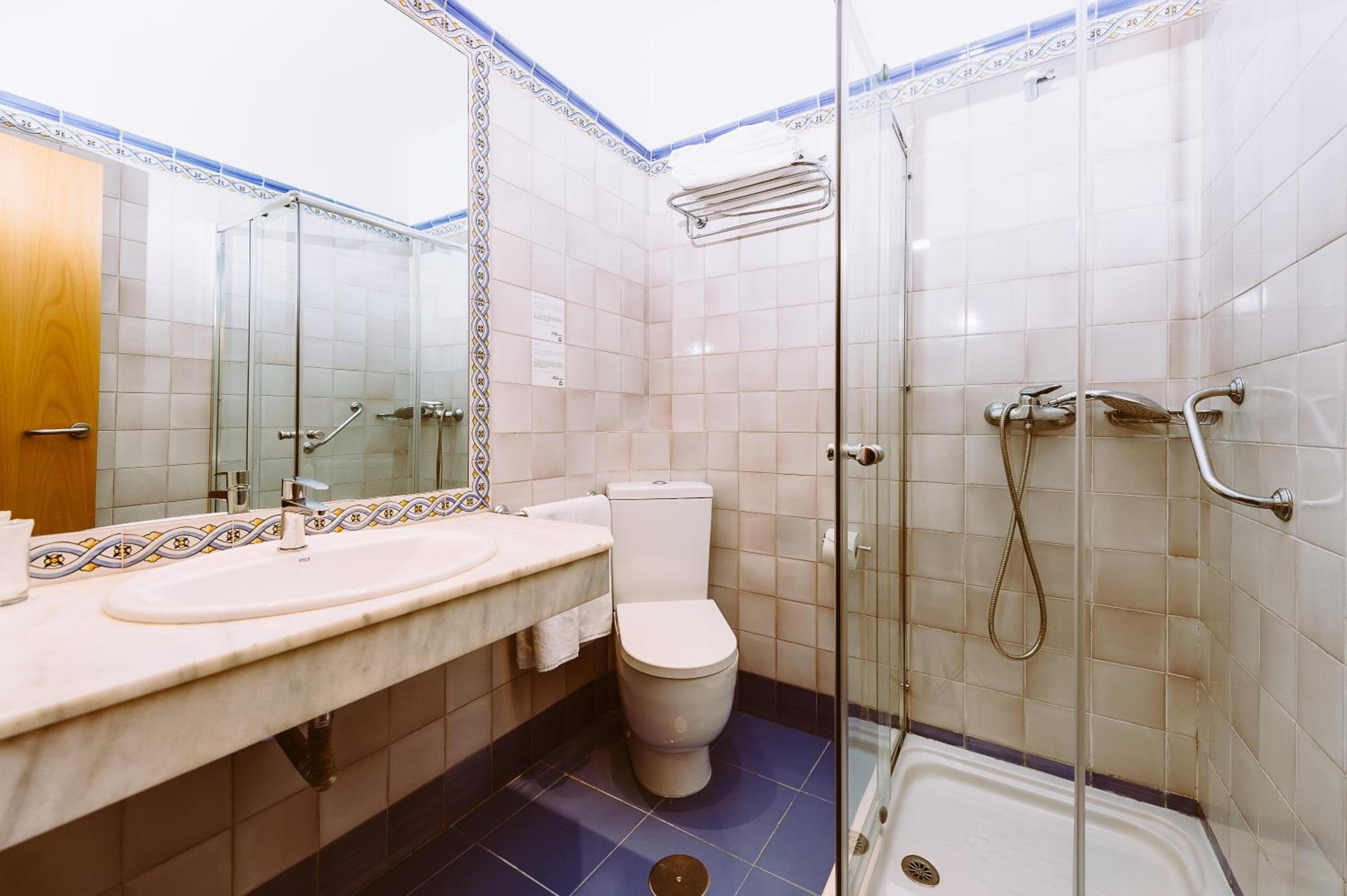 Basic Hotel Doña Manuela — 17
