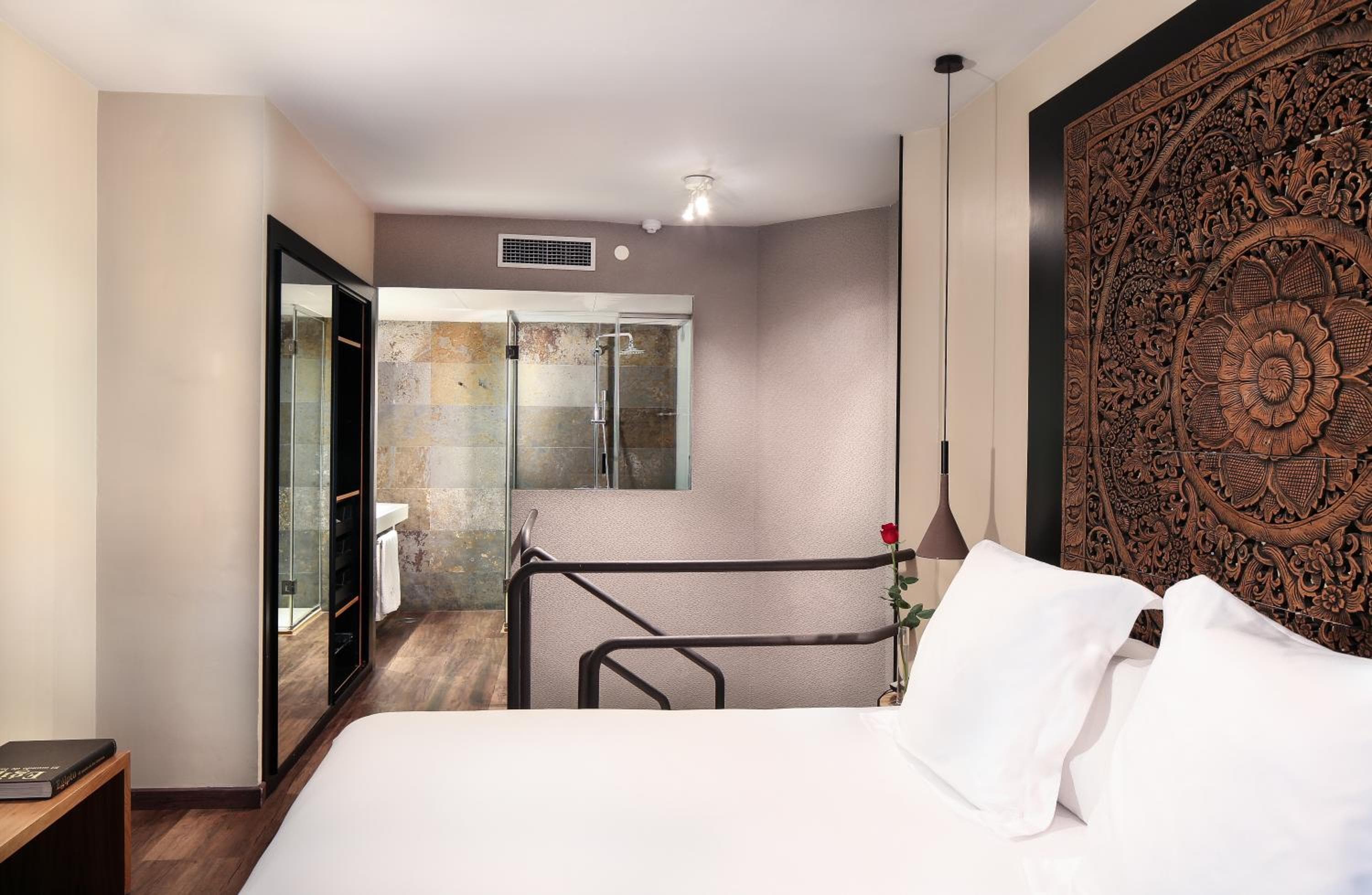 Hotel Gran Derby Suites, un piccolo hotel di lusso nel mondo — 24