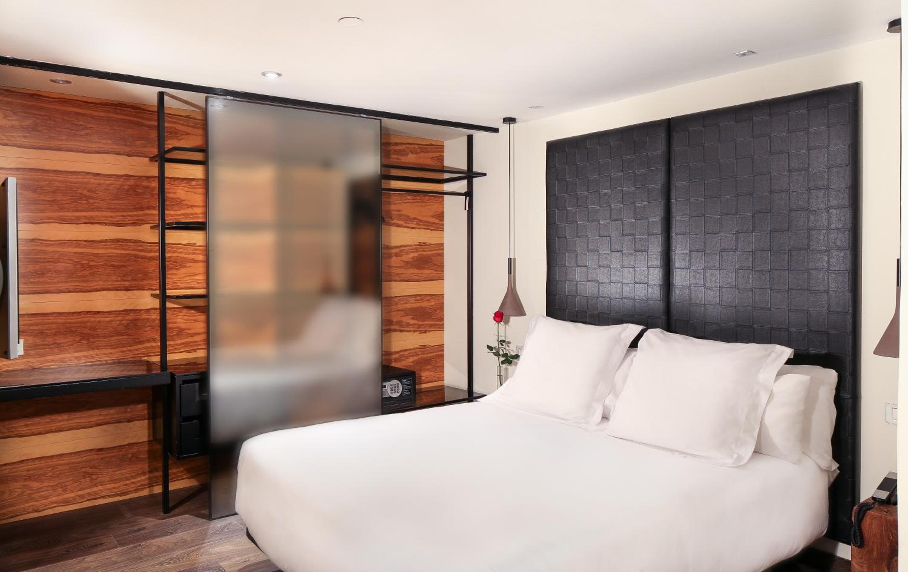 Hotel Gran Derby Suites, un piccolo hotel di lusso nel mondo — 7