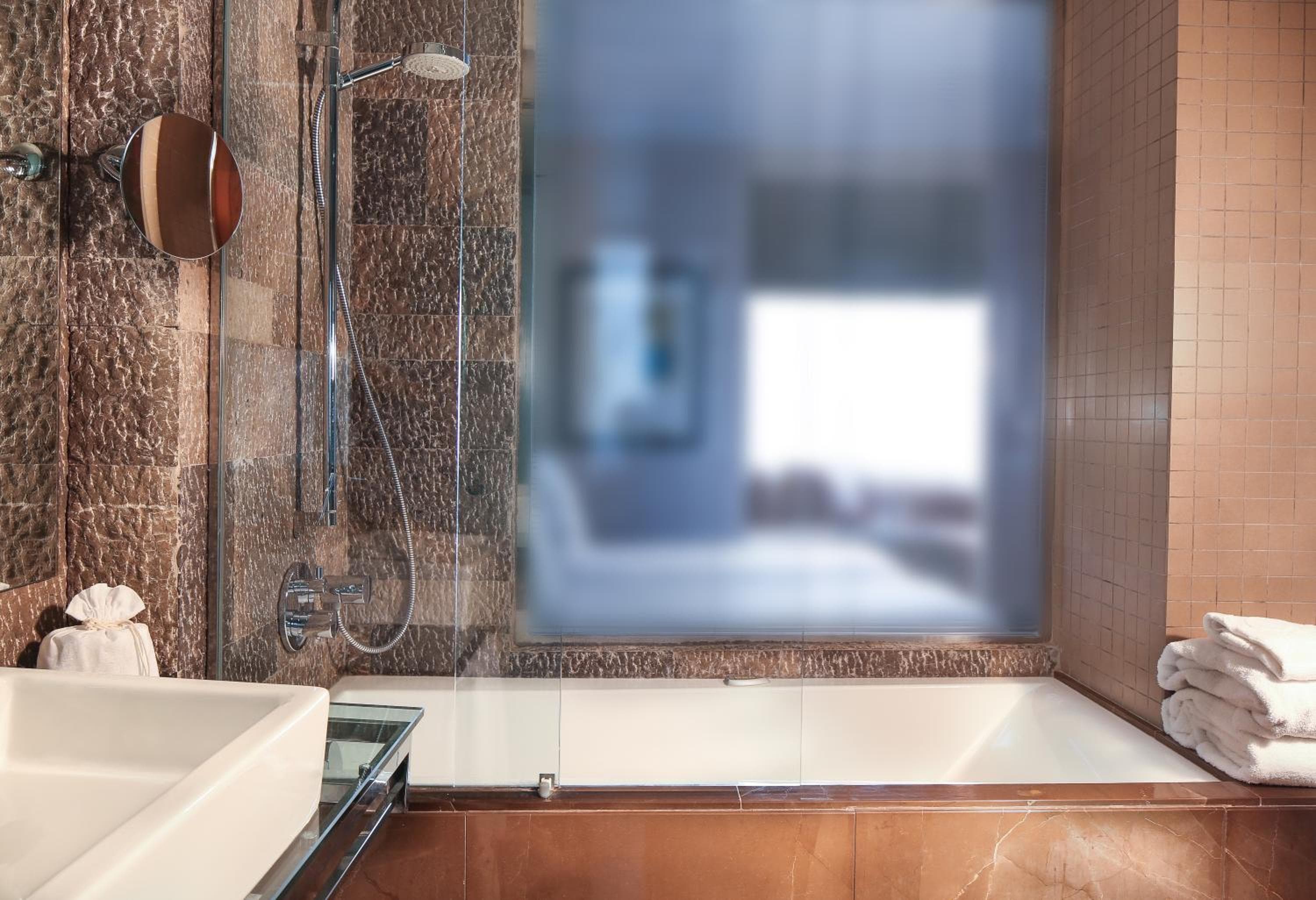 Hotel Gran Derby Suites, a Small Luxury Hotel of the World — 30