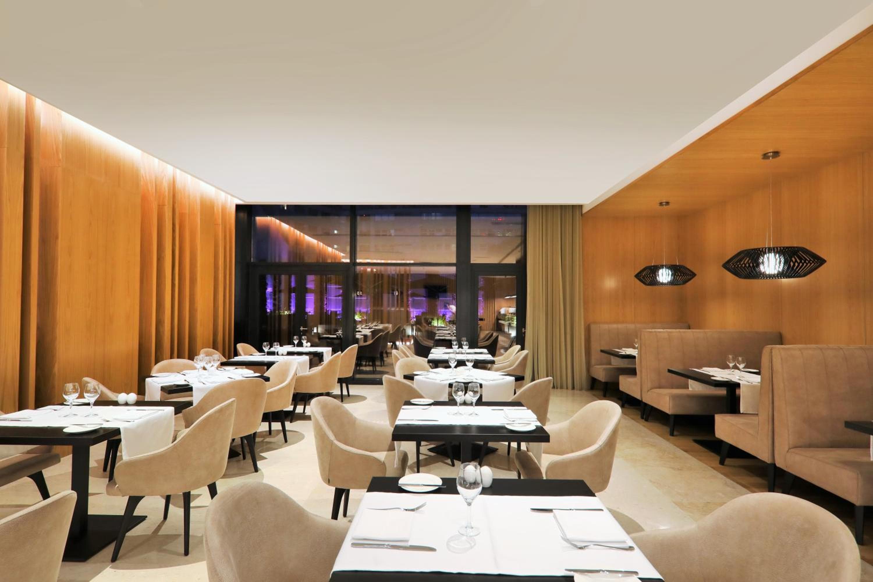 Iberostar Selection Lisboa — 10