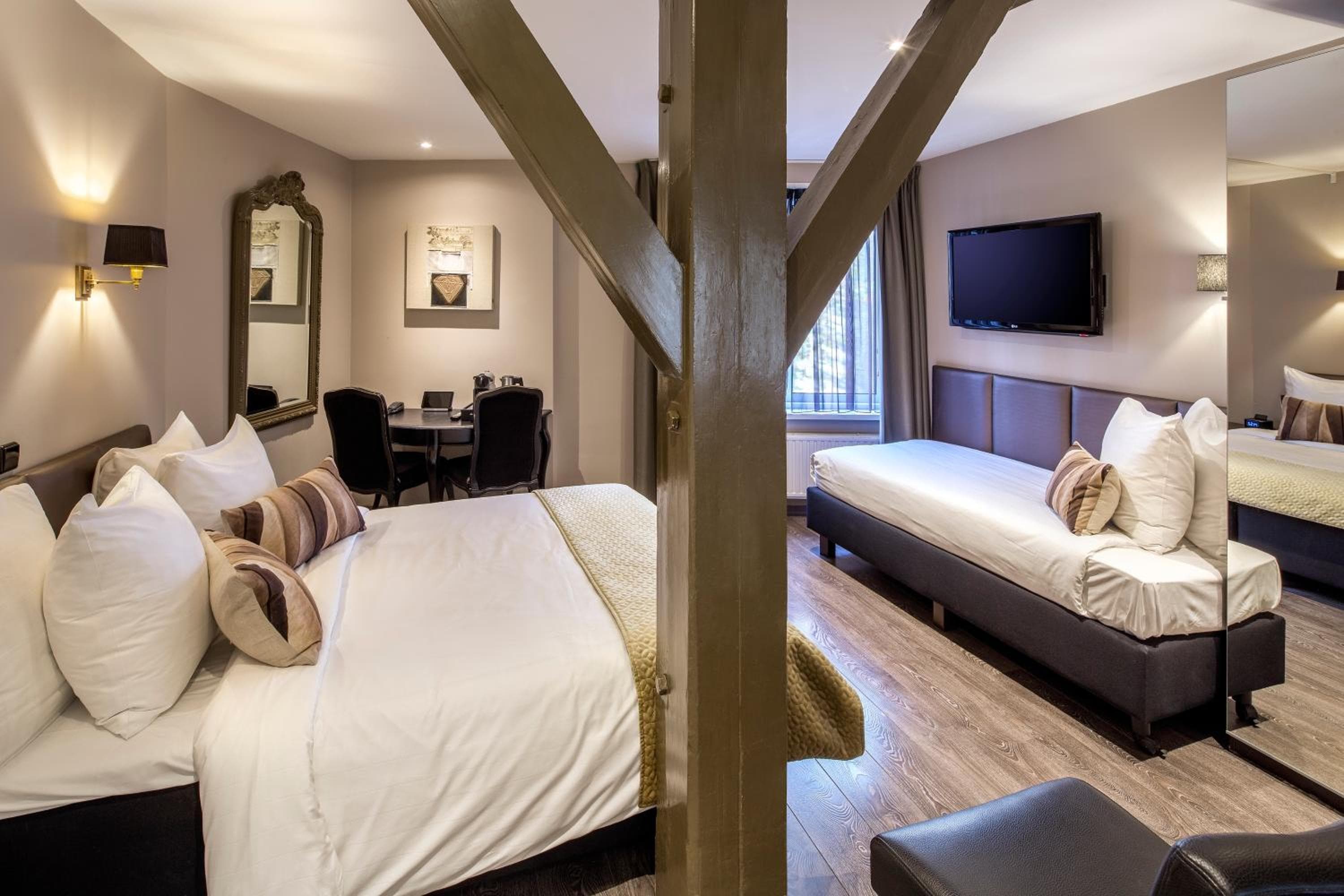 Hotel Sint Nicolaas — 11