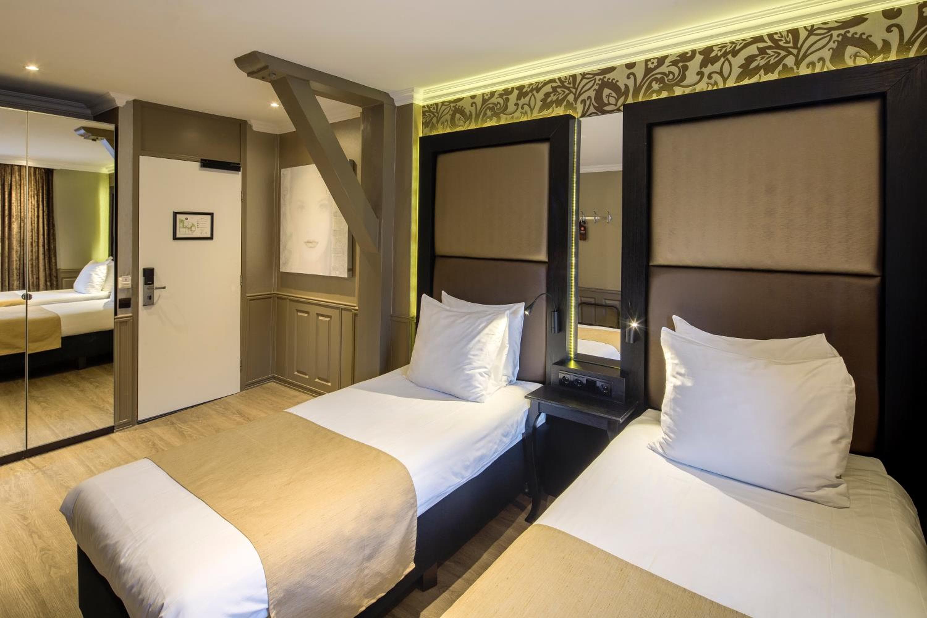 Hotel Sint Nicolaas — 15