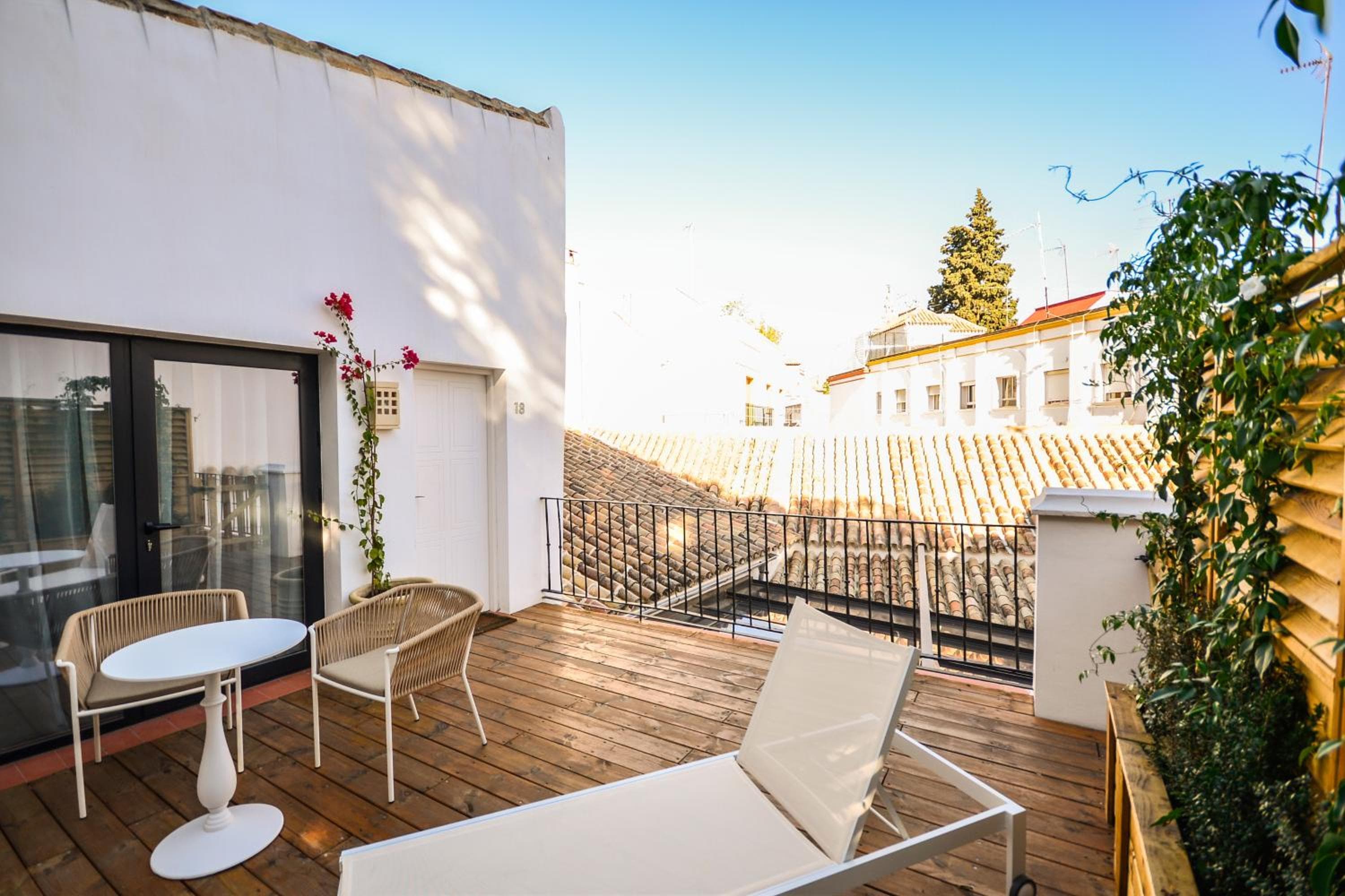 Hotel Legado Alcazar — 11