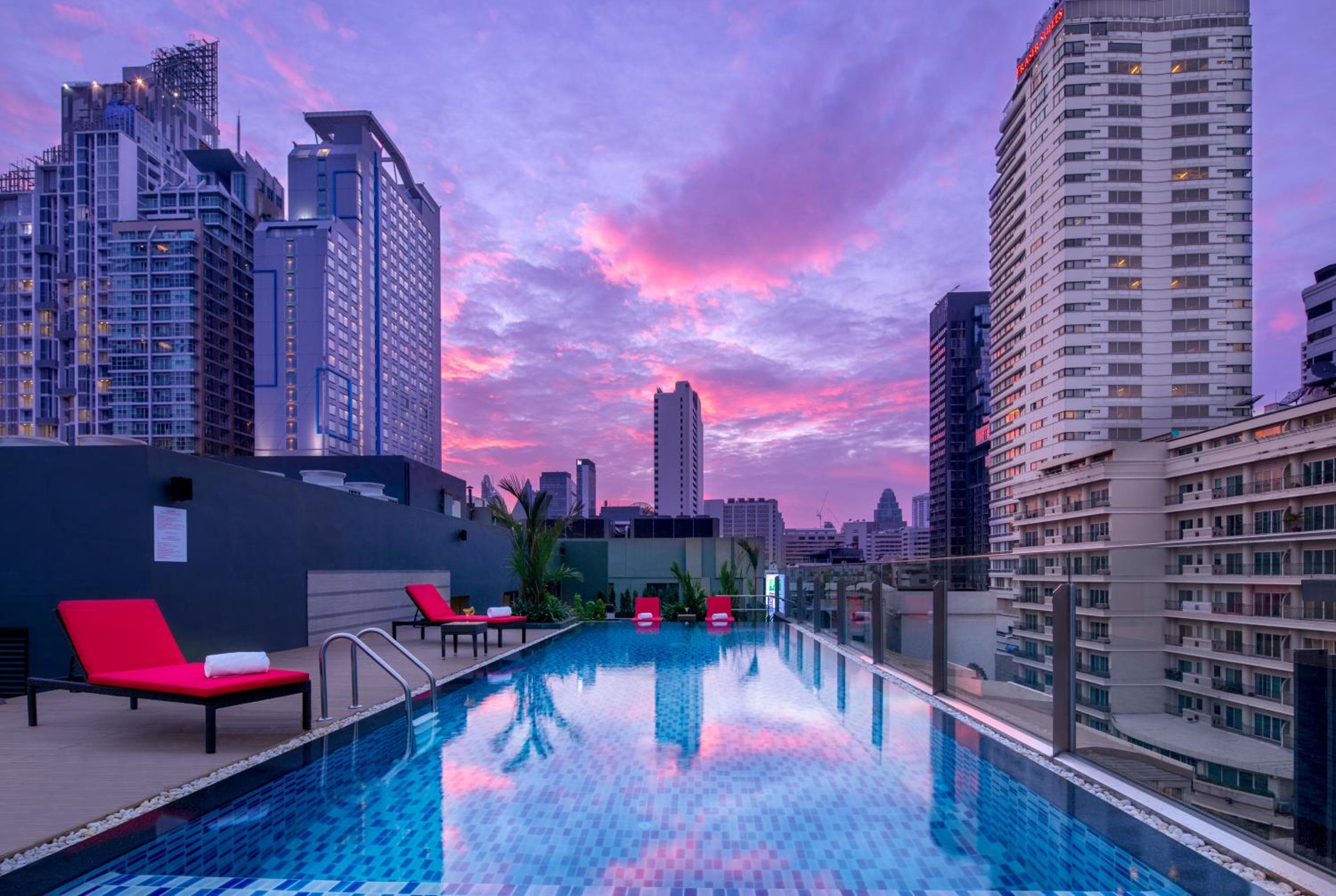 Hotel Travelodge Sukhumvit 11 — 16