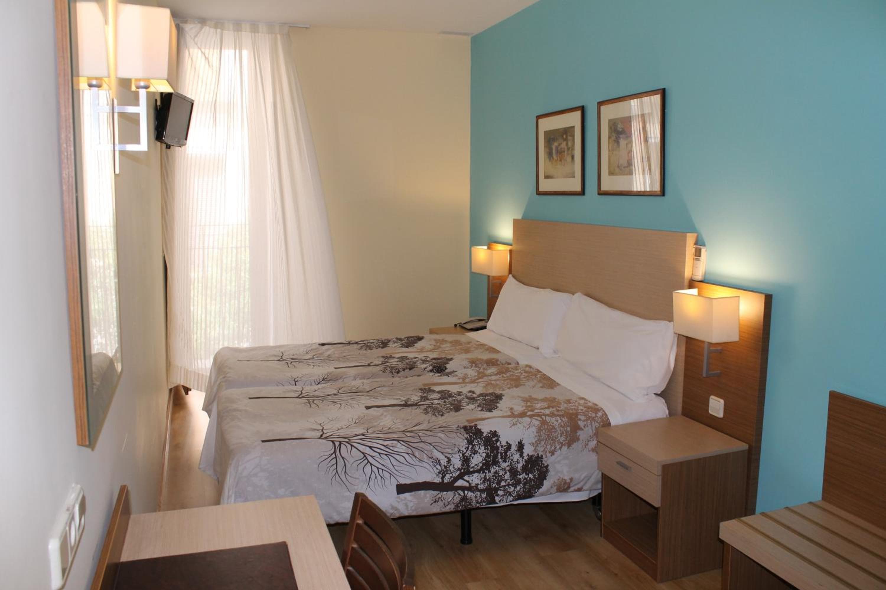 Hotel Mirador Puerta del Sol — 19