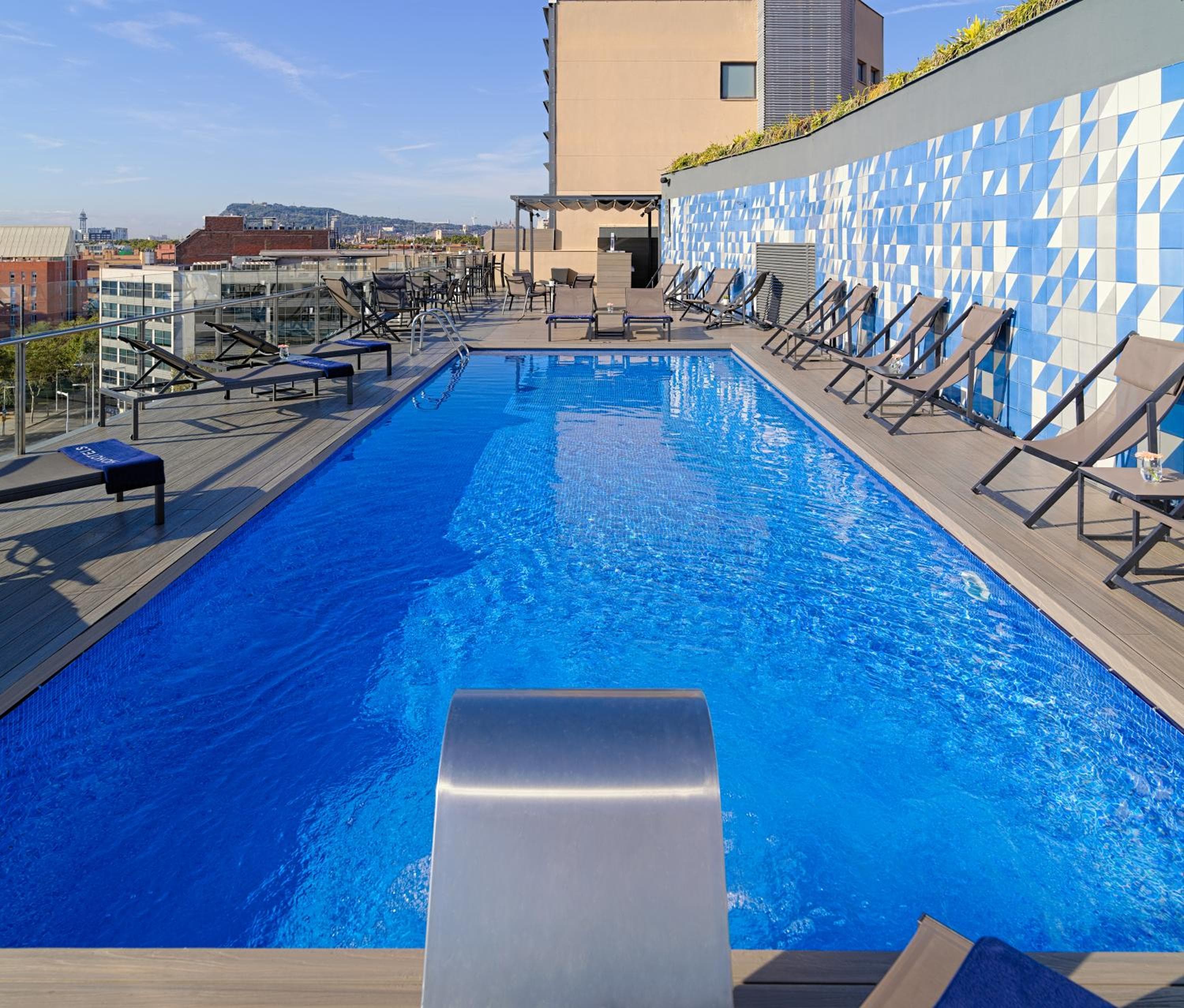 H10 Marina Barcellona — 30