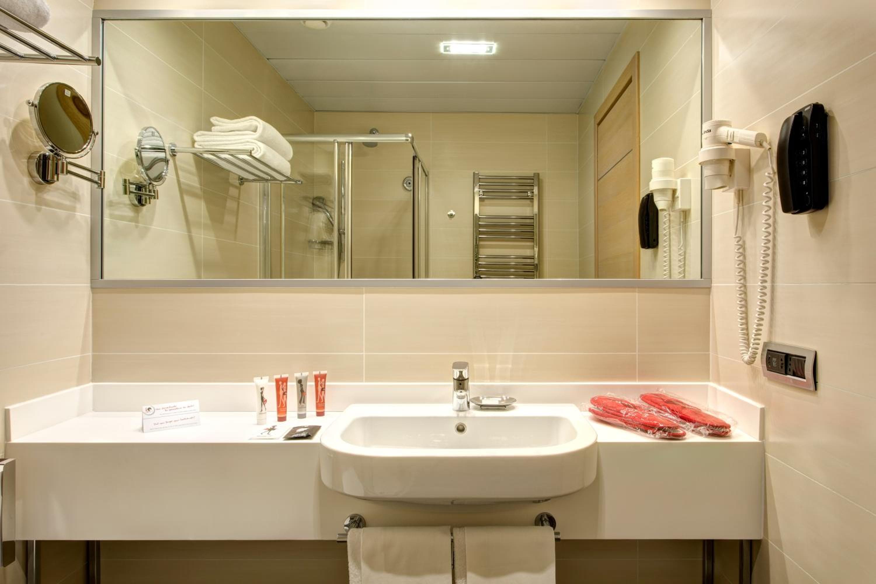 iQ Hotel Roma hotel, Via Firenze 8, Rome, Italy — photo 28