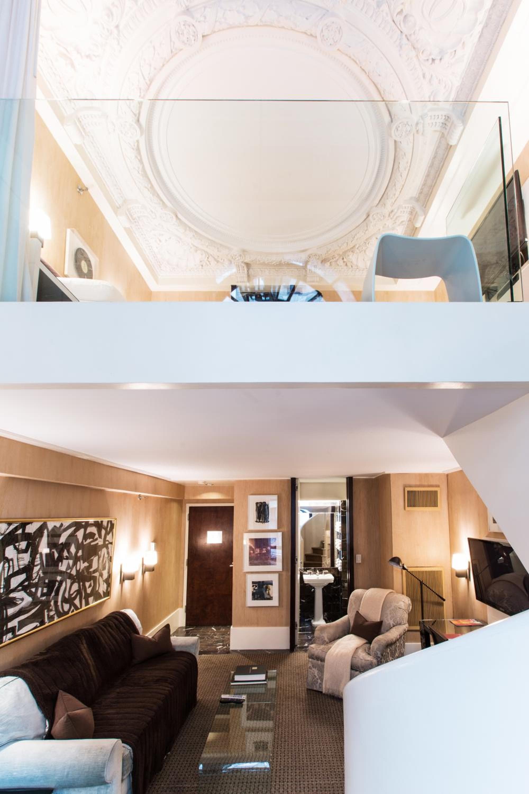 City Club Hotel — 3