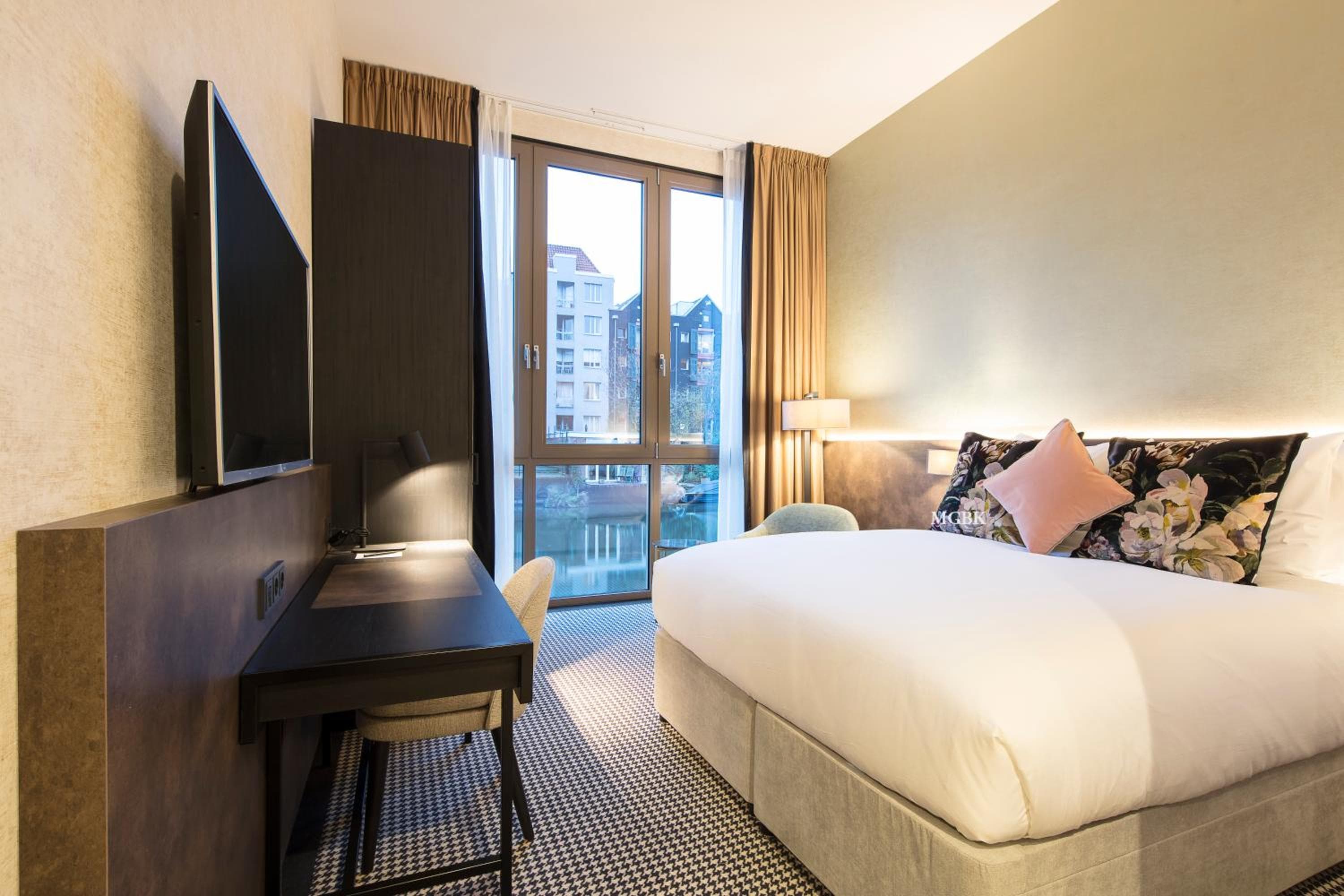 Monet Garden Hotel Amsterdam hotel, Valkenburgerstraat 76, Amsterdam, Netherlands — photo 9