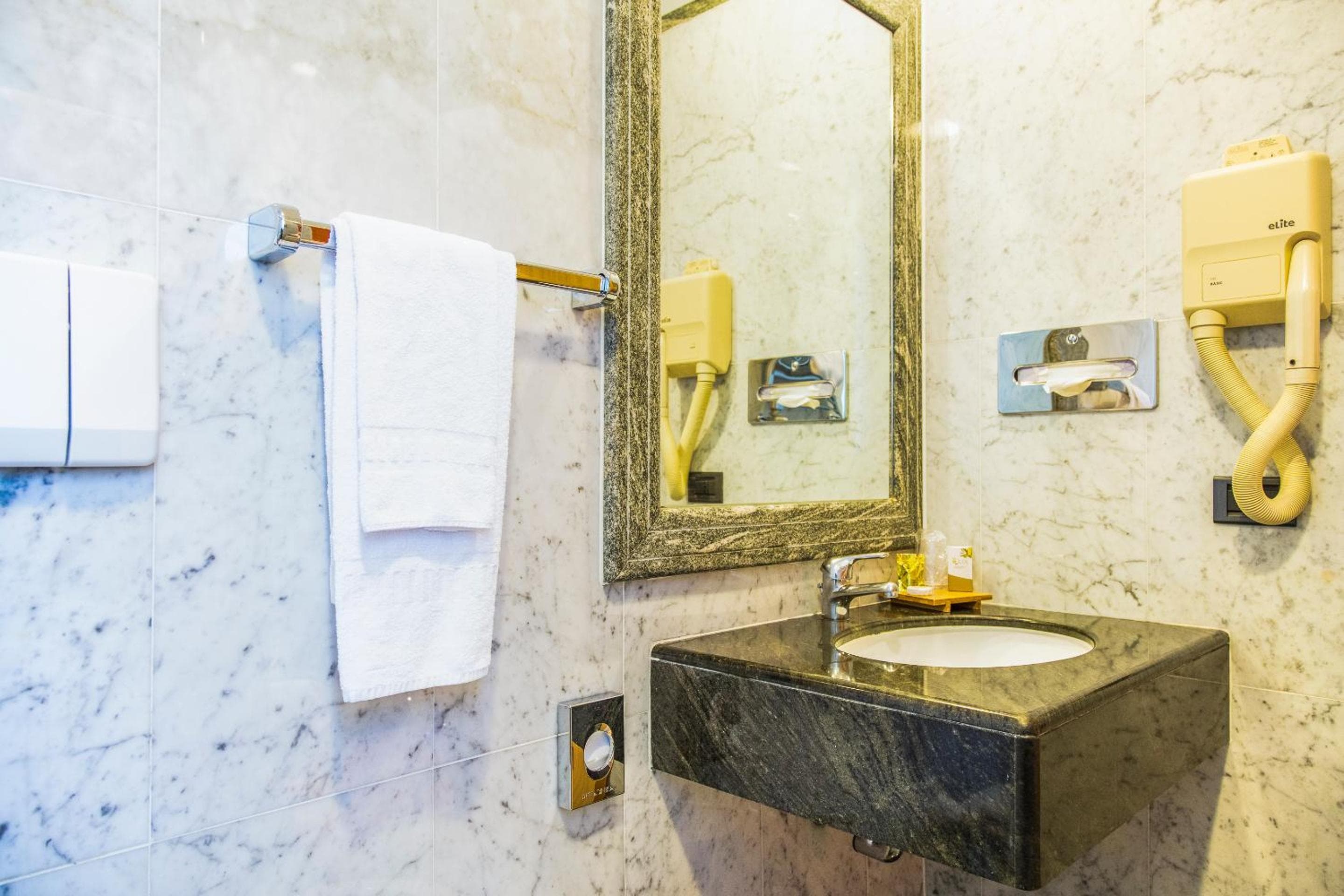 Hotel Giolli Nazionale — 11