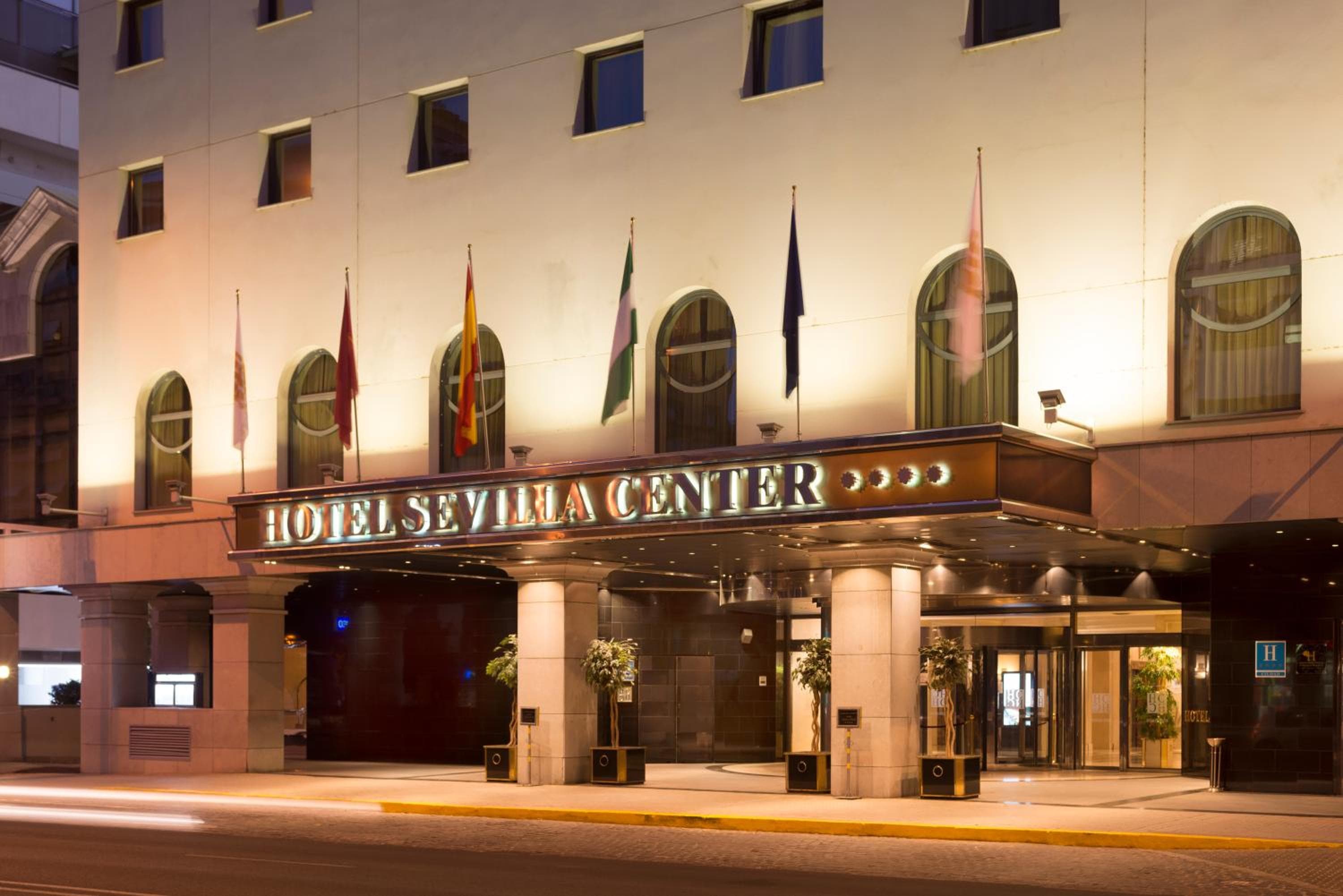 Hotel Sevilla Center — 2