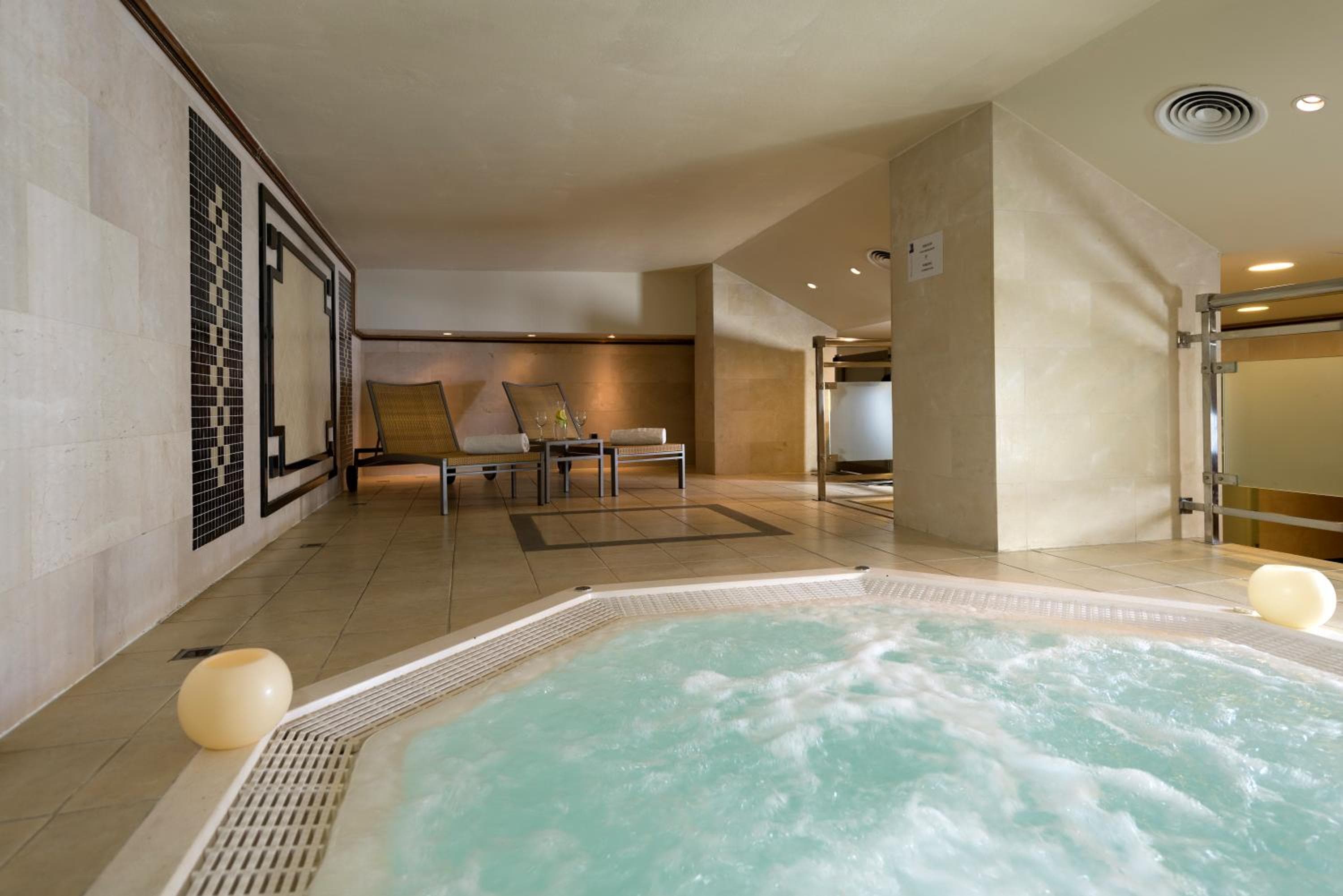 Hotel Sevilla Center — 8