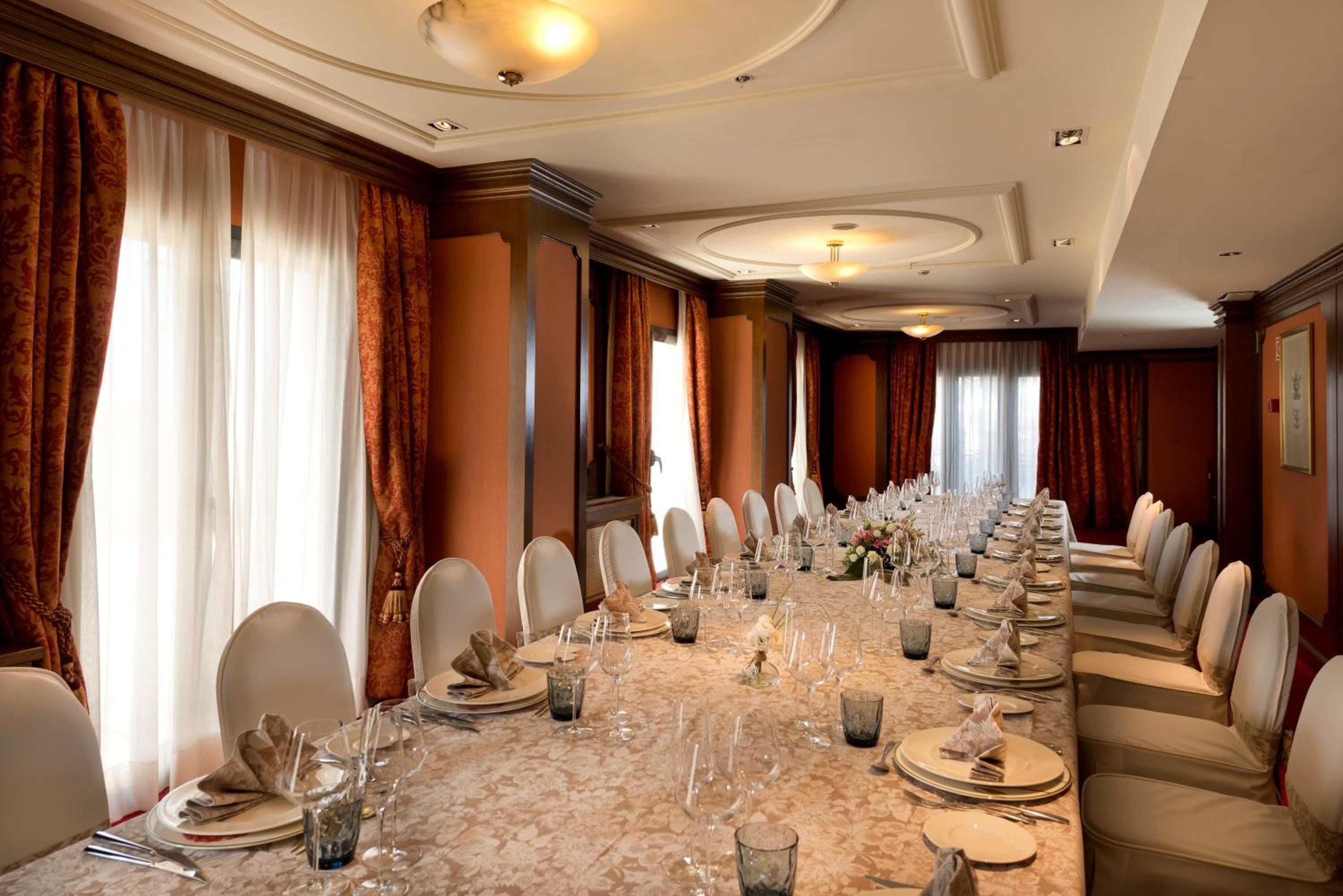 Hotel Sevilla Center — 10