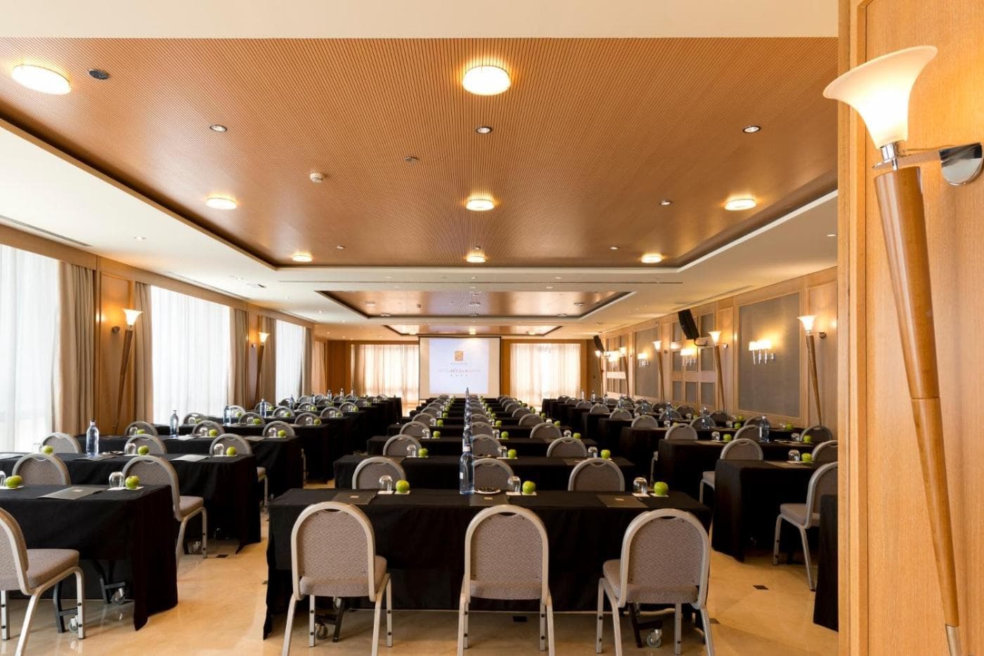 Hotel Sevilla Center — 8