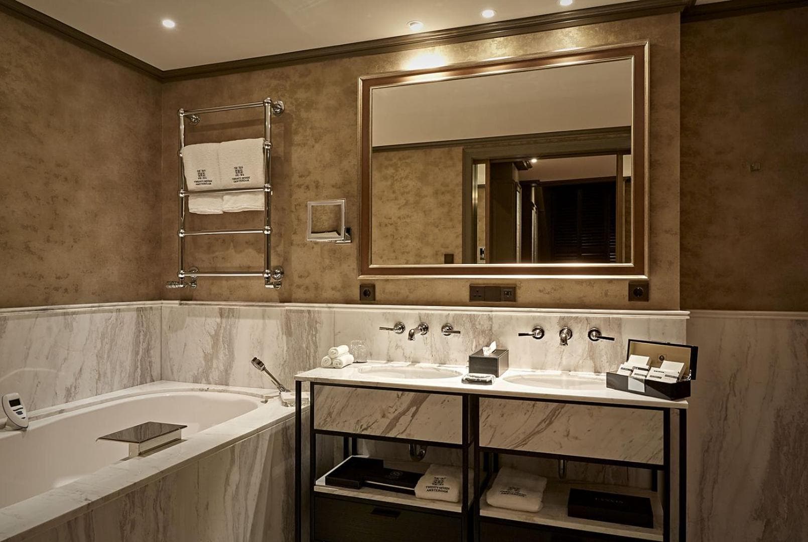Hotel TwentySeven - Small Luxury Hotels of the World — 3
