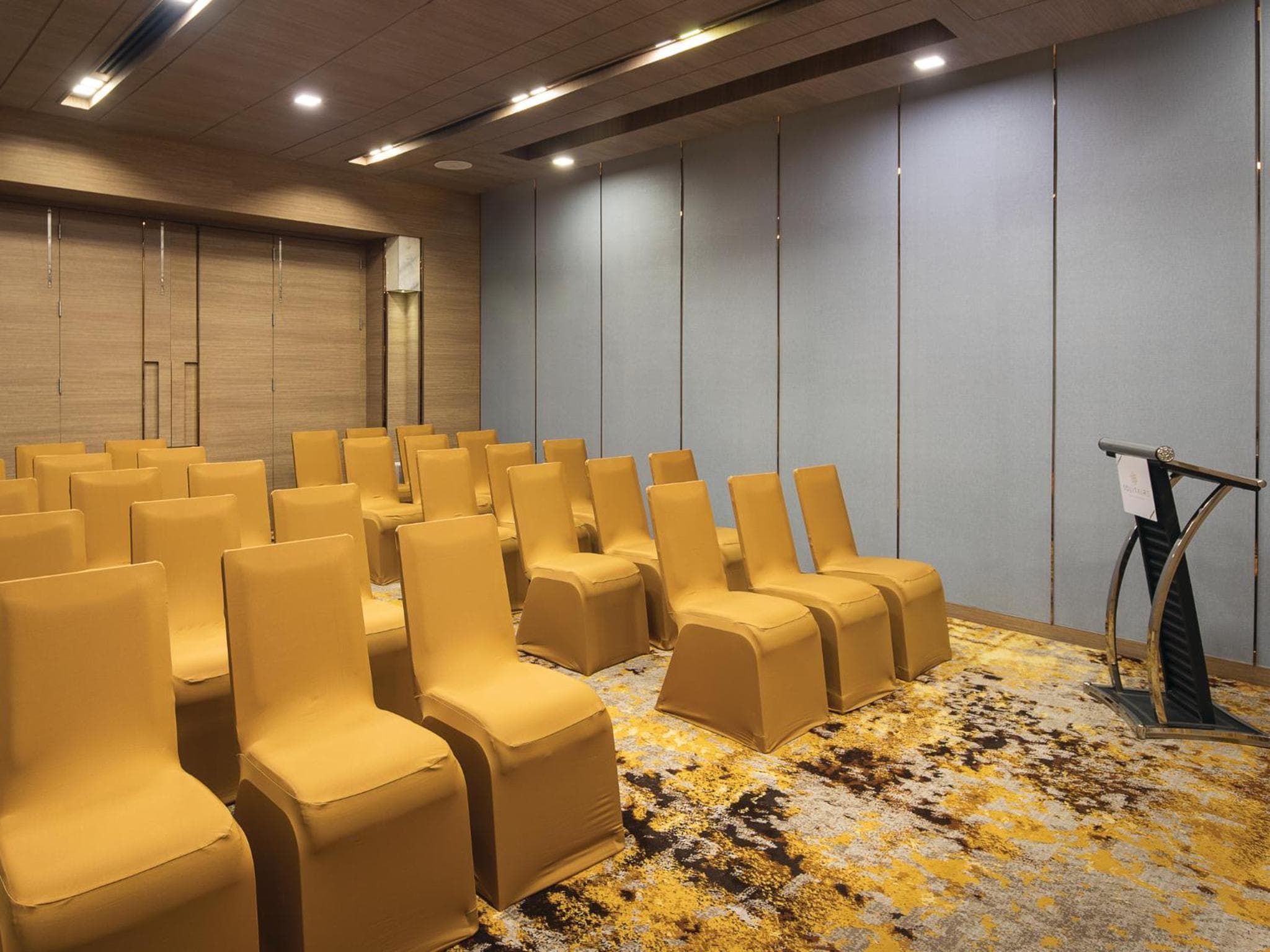 Solitaire Bangkok Sukhumvit 11 by Kingston Hotels — 18