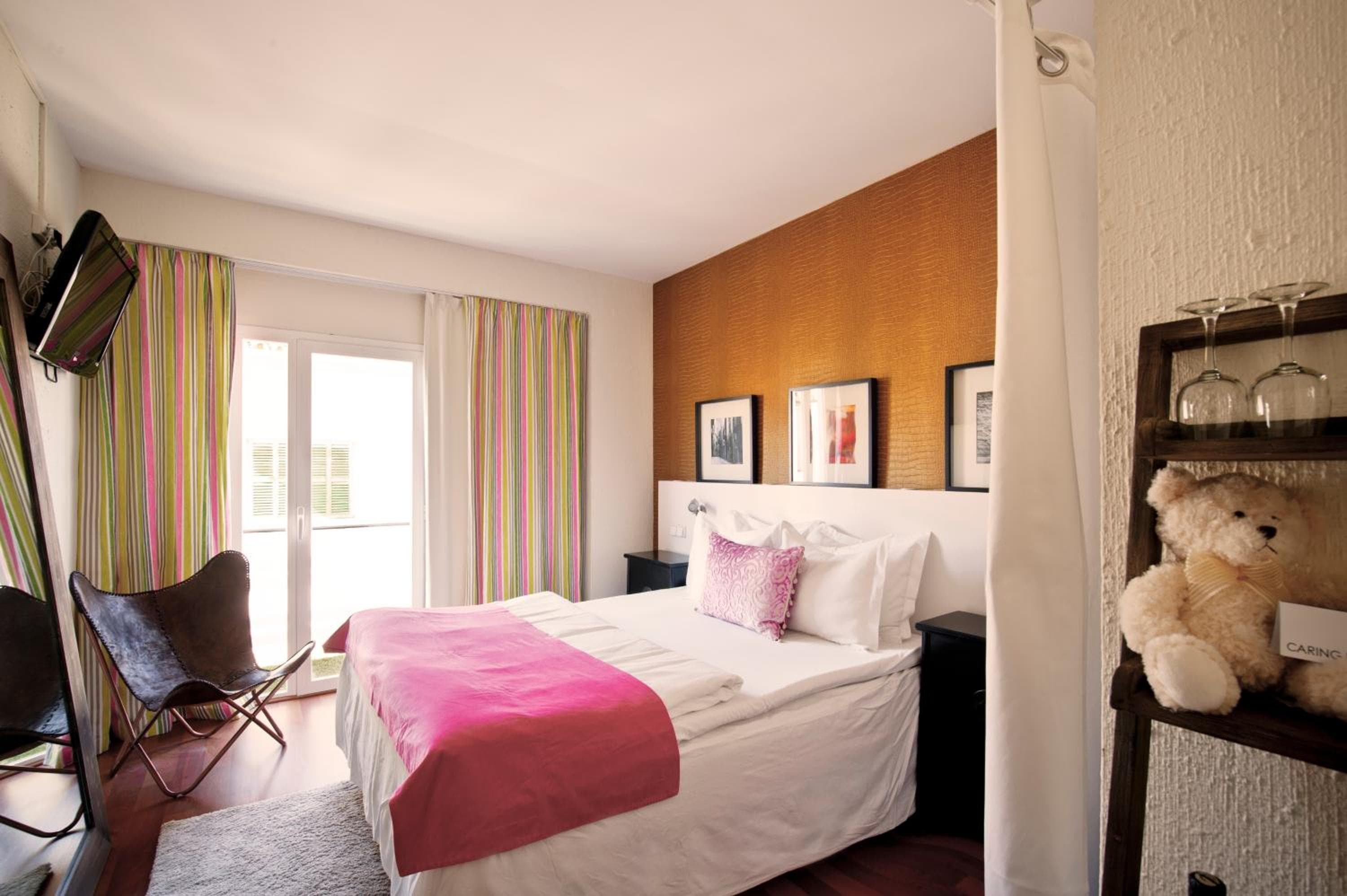 Hotel Feliz — 1