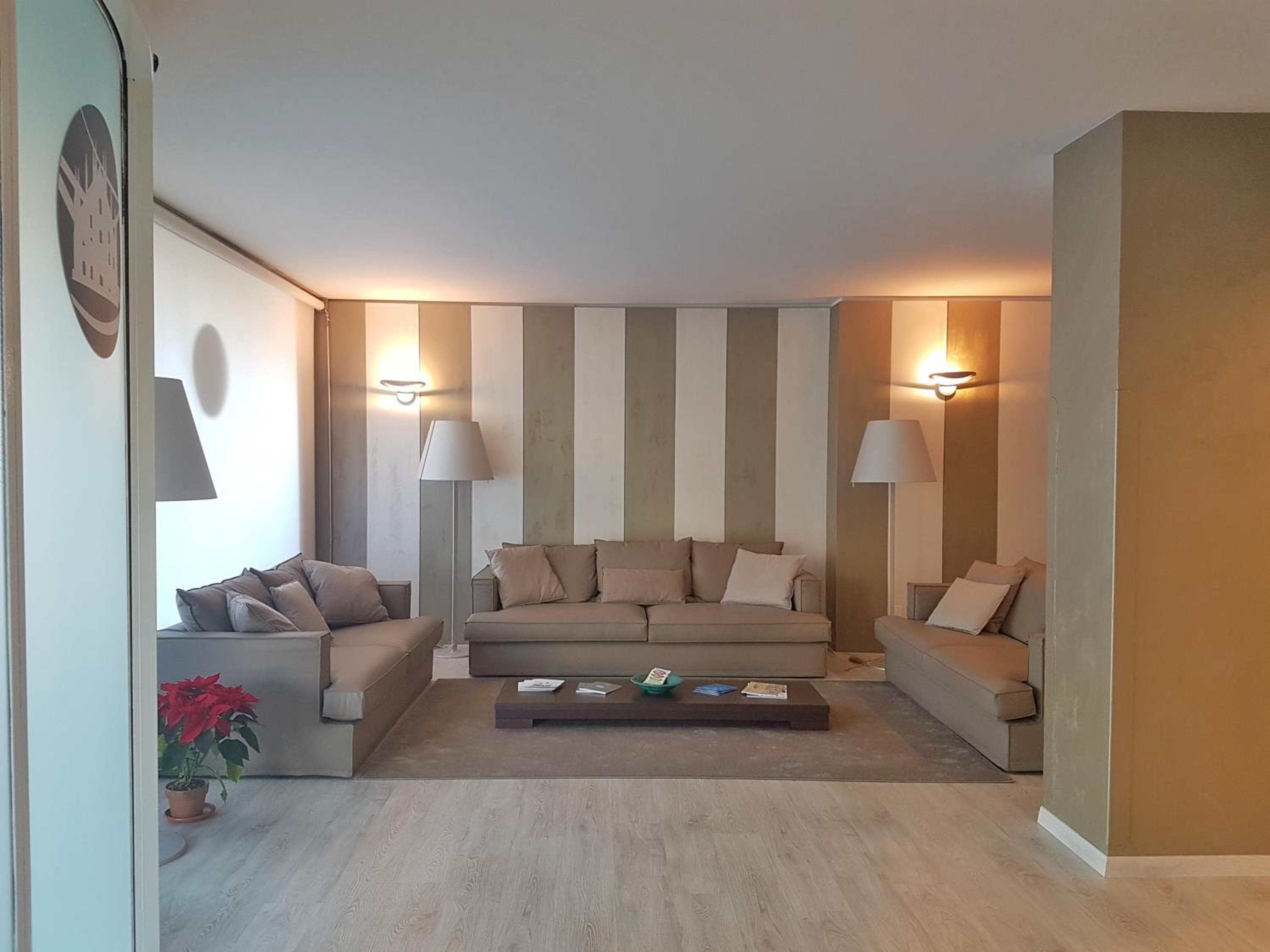 Plus Welcome Milano → Plus Willkommen Milano — 10