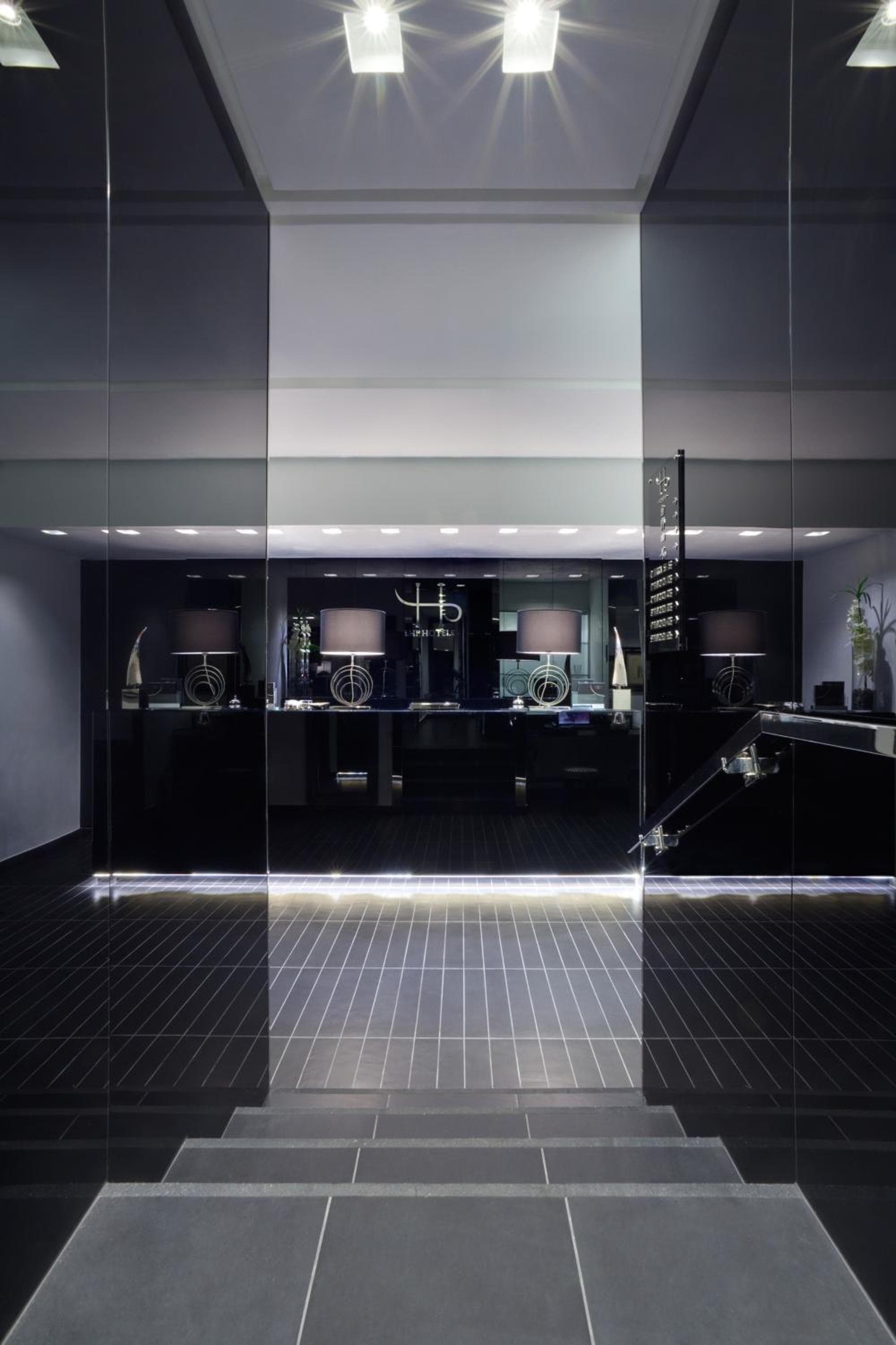 LHP Hotel Napoleon — 29