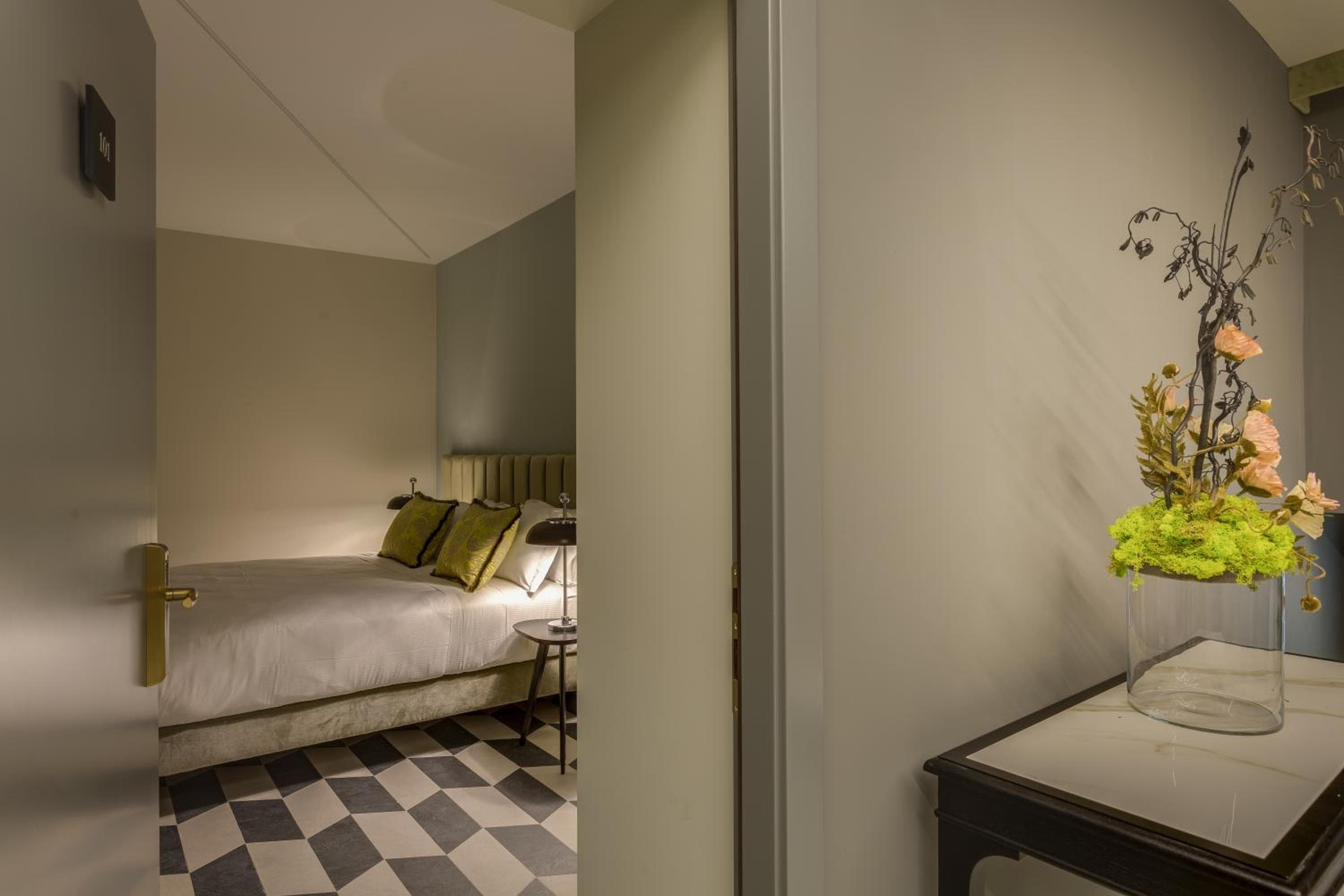 Otivm Hotel — 23