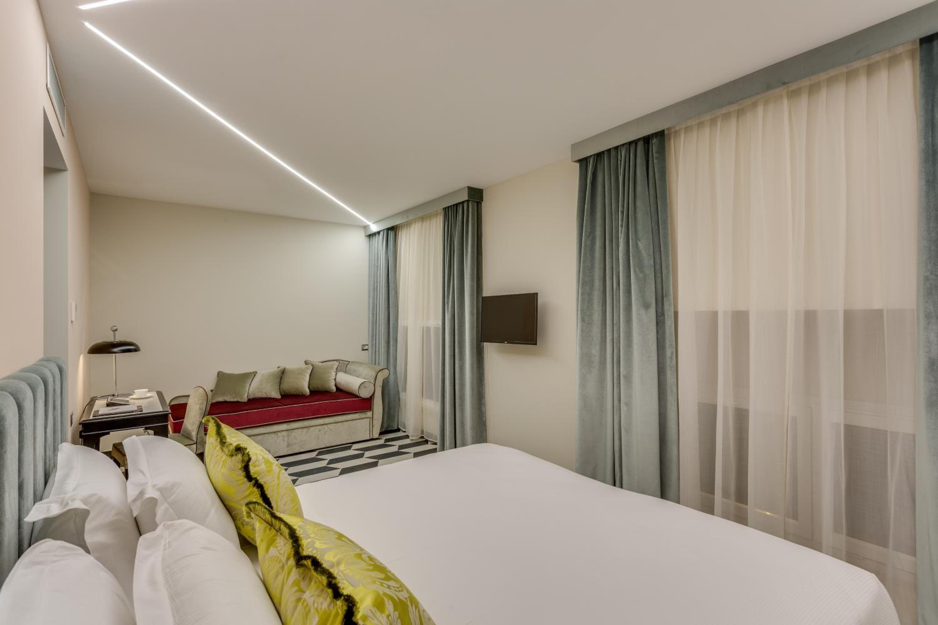 Otivm Hotel — 25
