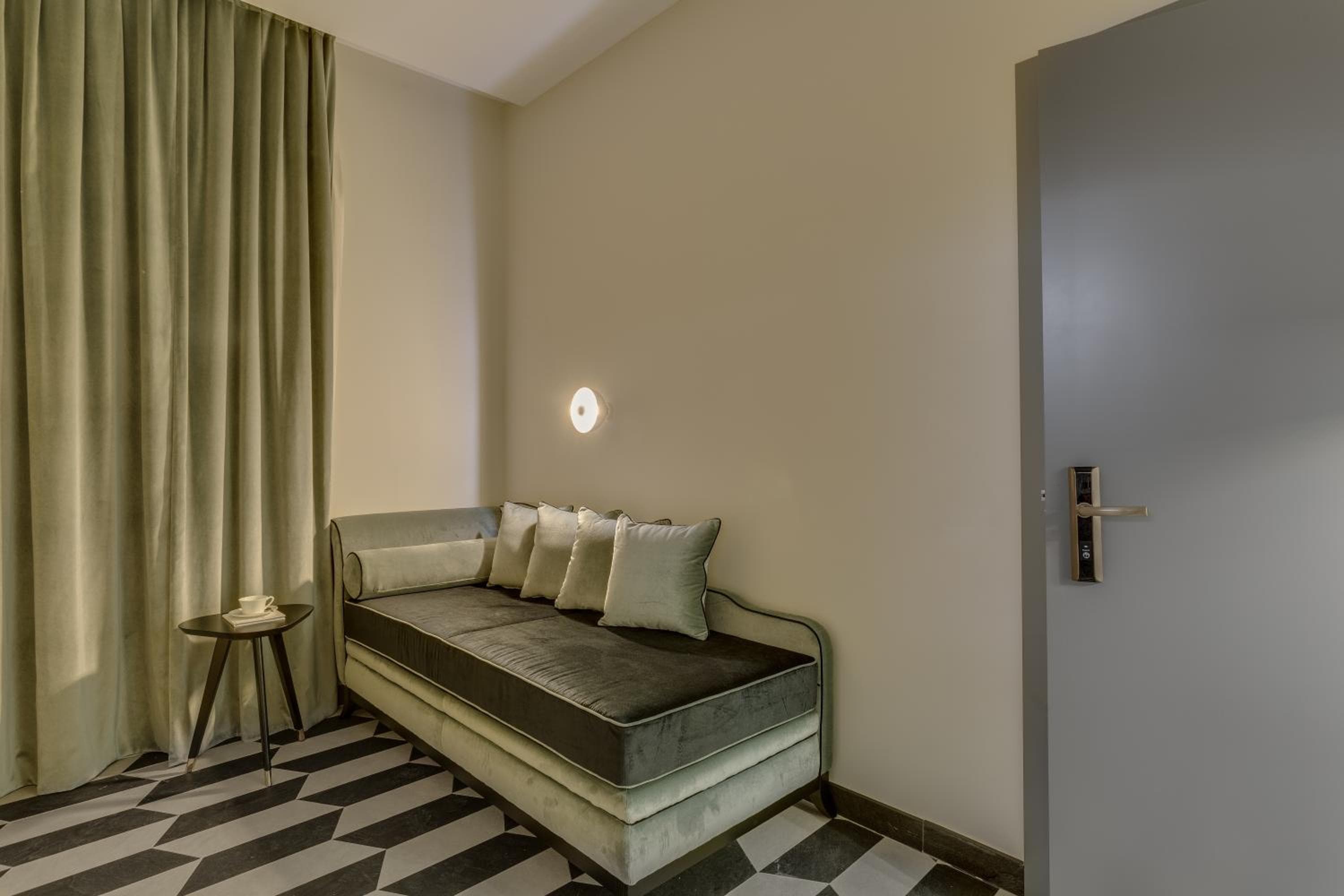 Otivm Hotel — 19